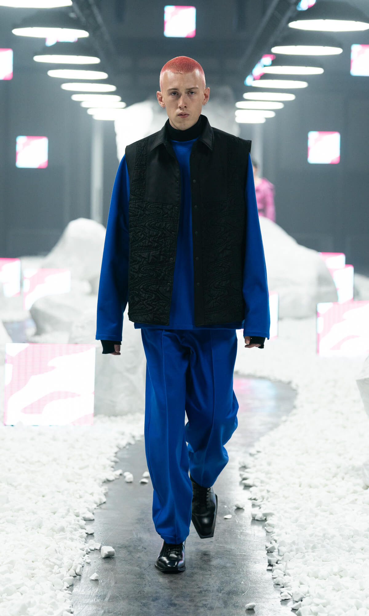 RUNWAY SHOW 2022 AUTUMN / WINTER | UNITED TOKYO｜UNITED TOKYO ONLINE STORE