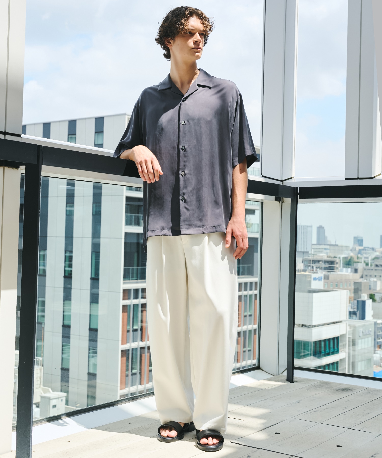 ハイツイスト バレルチノパンツ