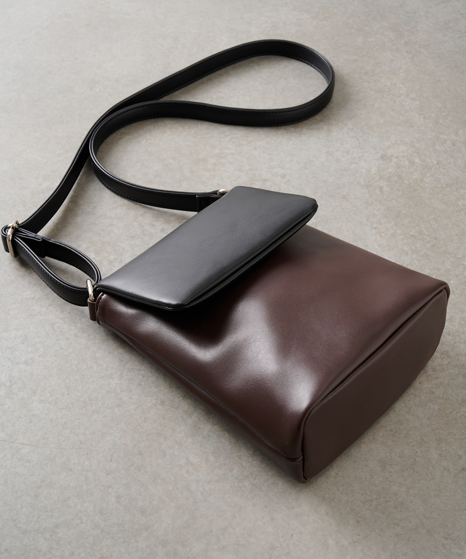 LEATHER SHOULDER MINI BAG