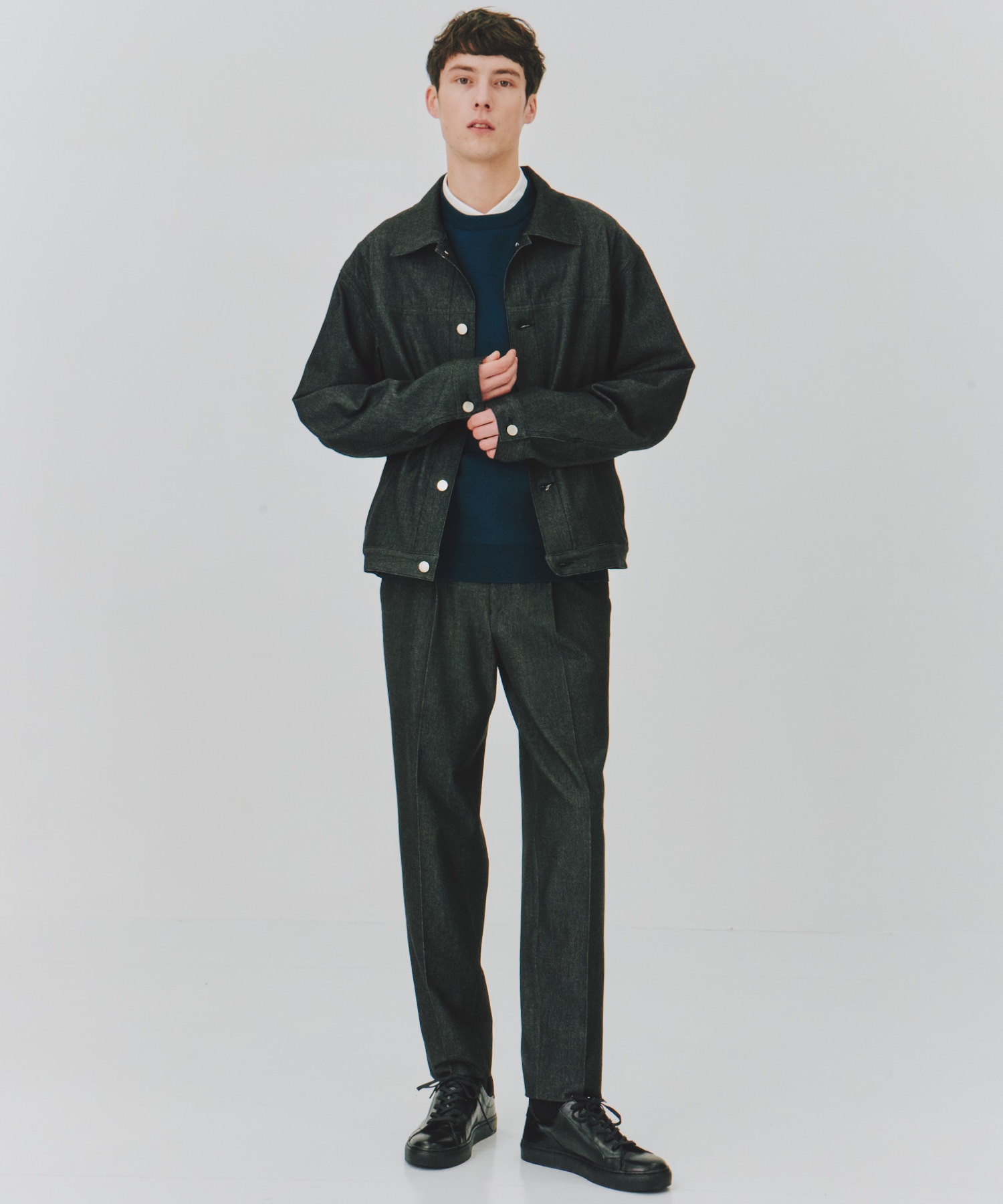 アウトラストデニム キープクリース 1タック ストレートパンツ