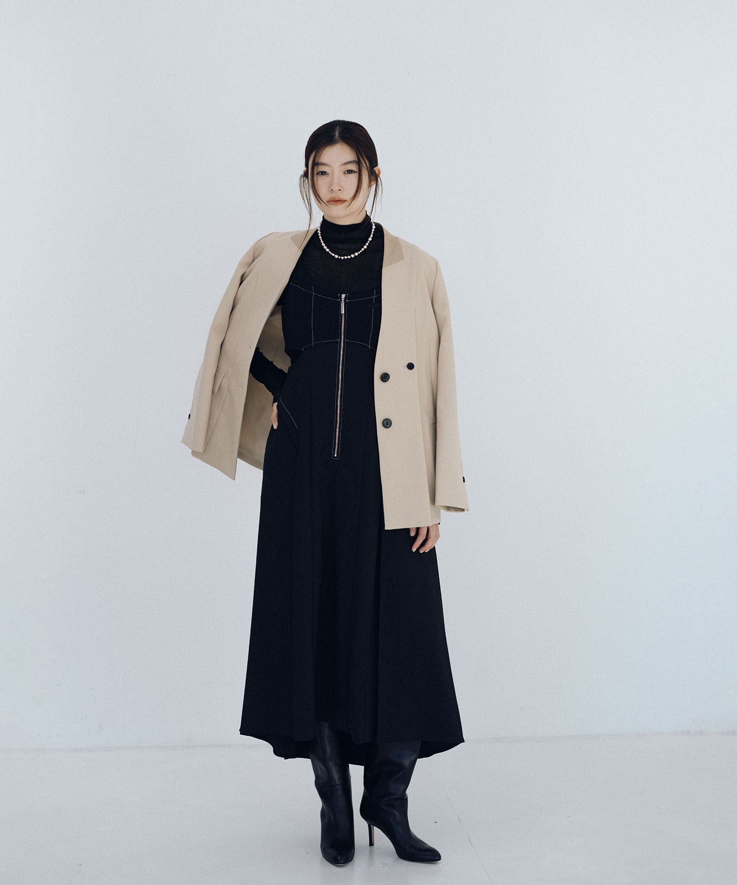 〈残りわずか〉ノーカラーベルテッドジャケット