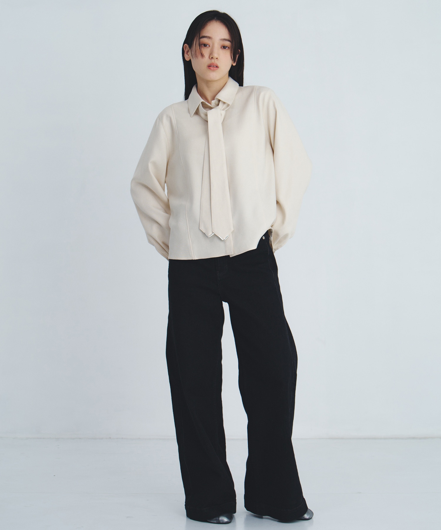 〈残りわずか〉【再入荷】コーナーチップボウタイシャツ