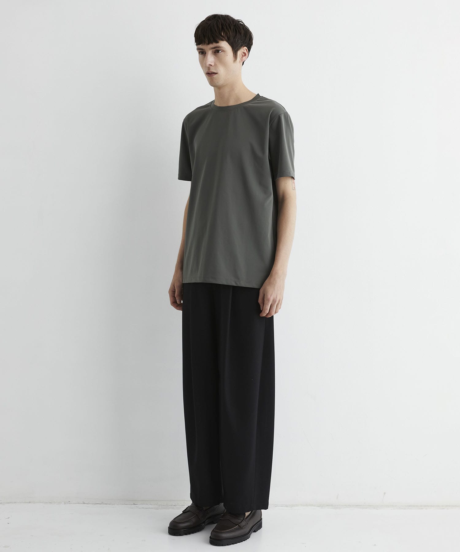 ハイツイスト バレルチノパンツ