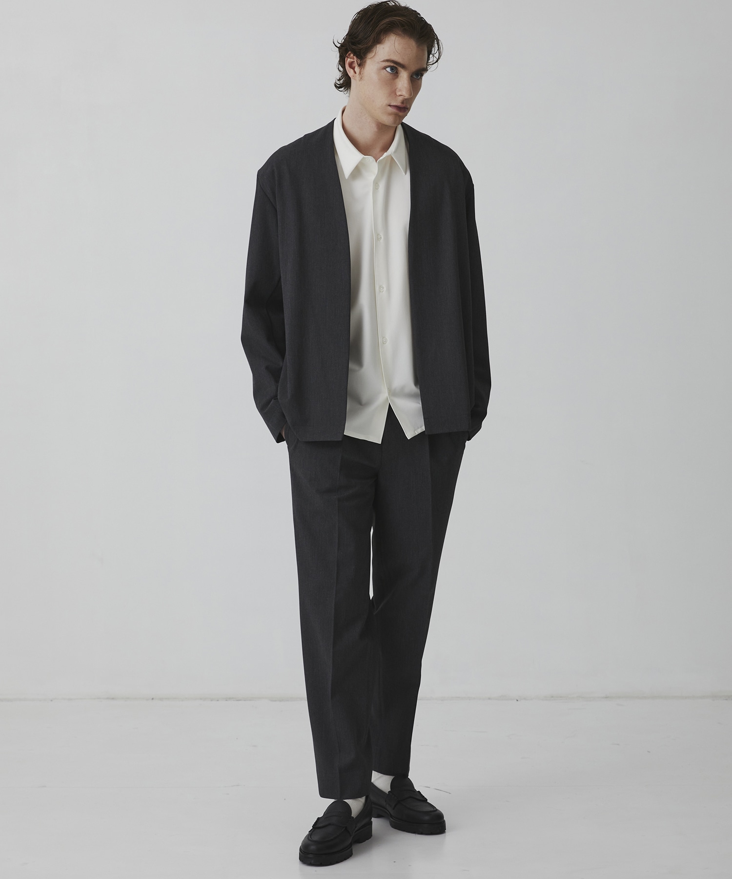 アウトラスト カーディガン