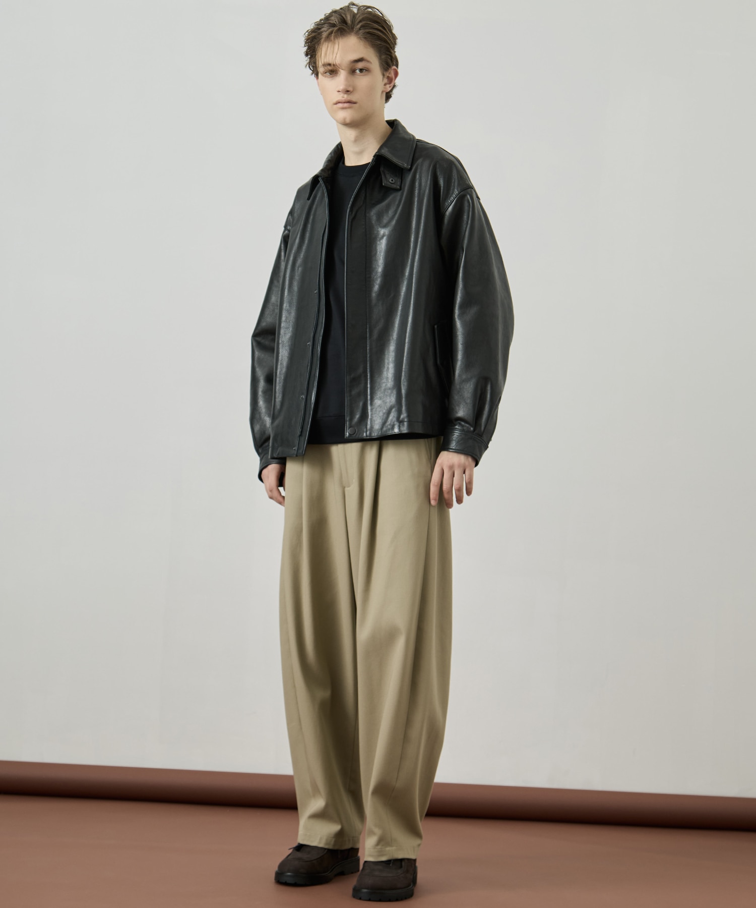 ハイツイスト バレルチノパンツ