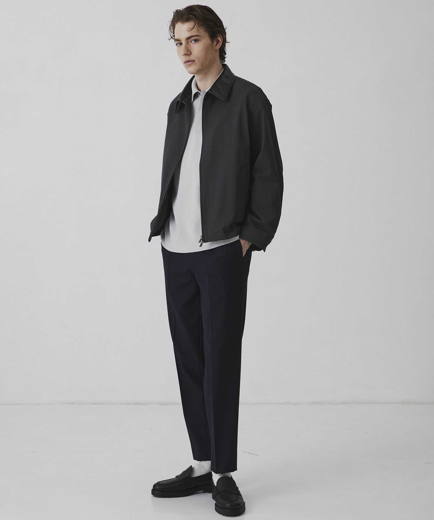 〈数量限定〉LIGHT DOLPHIN ジップブルゾン