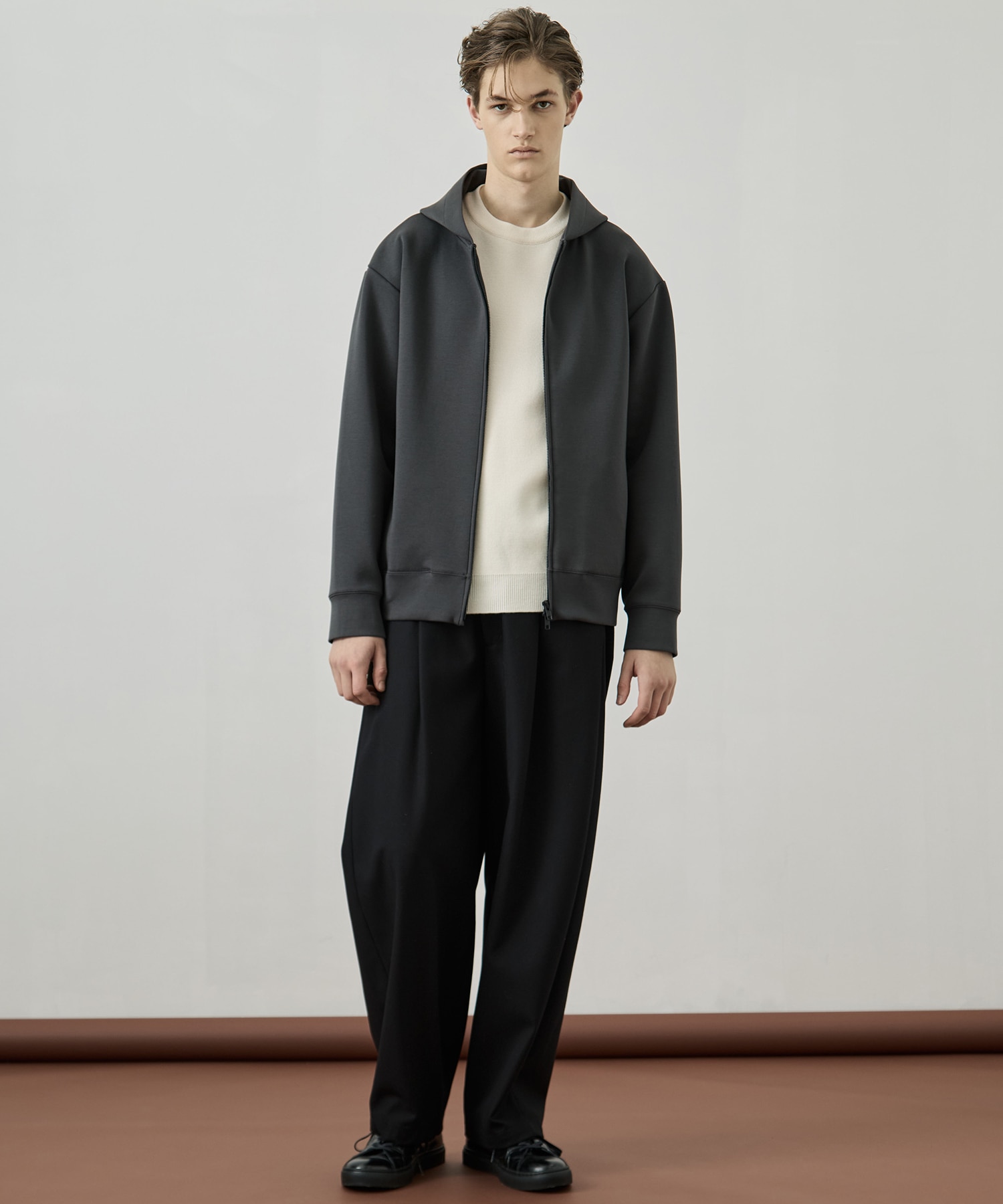 〈2026SS〉ハイツイスト バレルチノパンツ