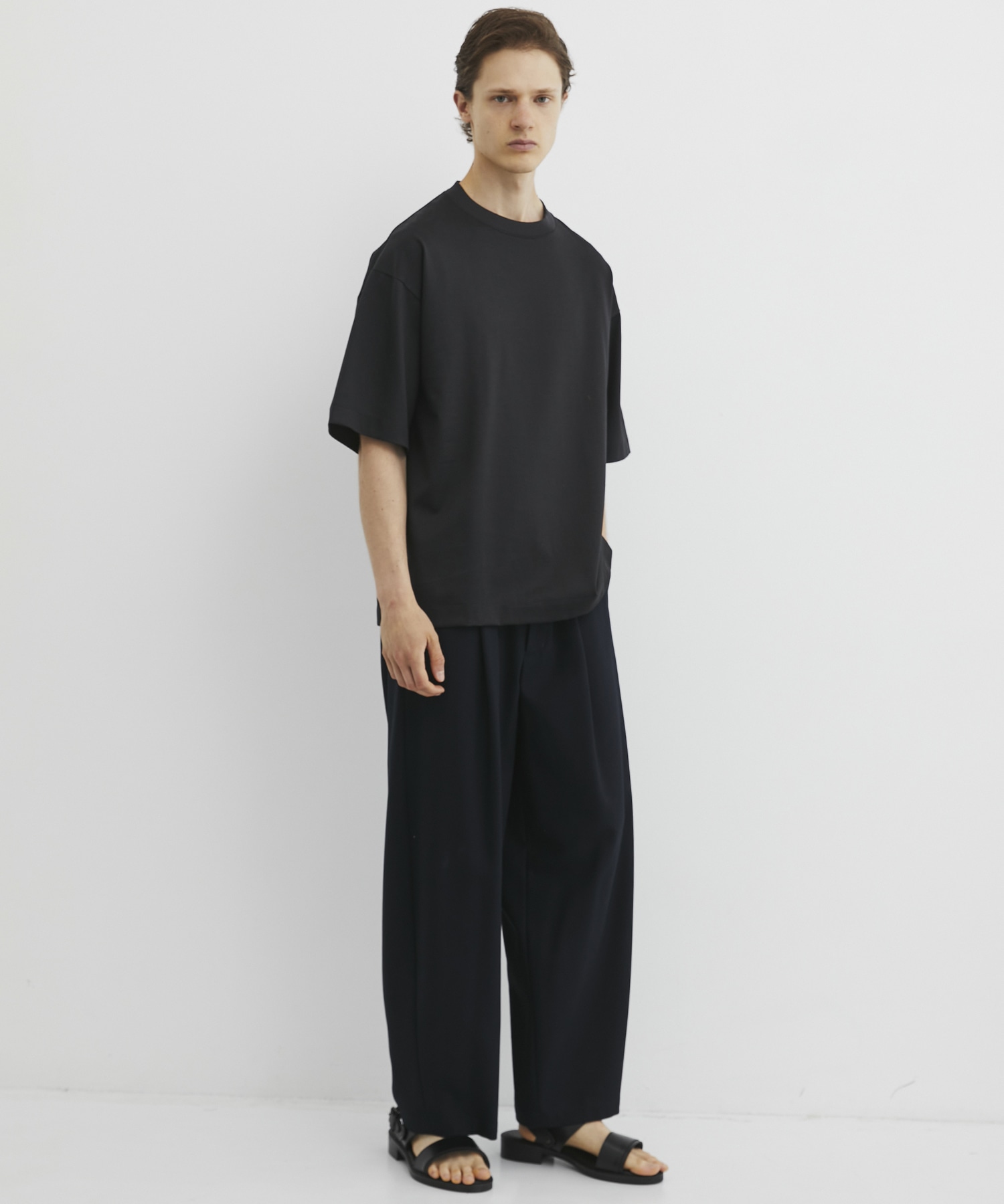 ハイツイスト バレルチノパンツ