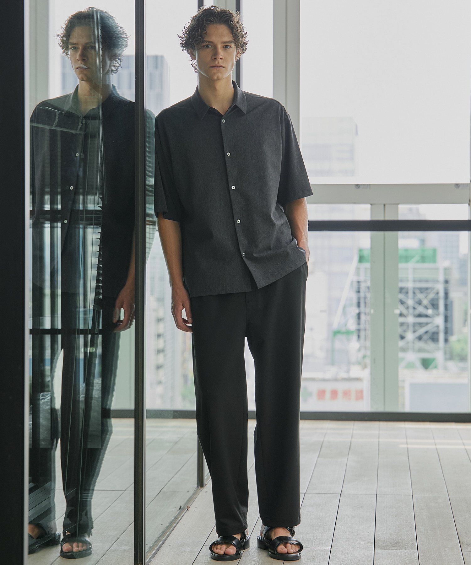 UNITED TOKYO アウトラストレギュラーカラーシャツ（サイズ1） 新発売】アウトラスト レギュラーカラーシャツ(1 DARK GREY