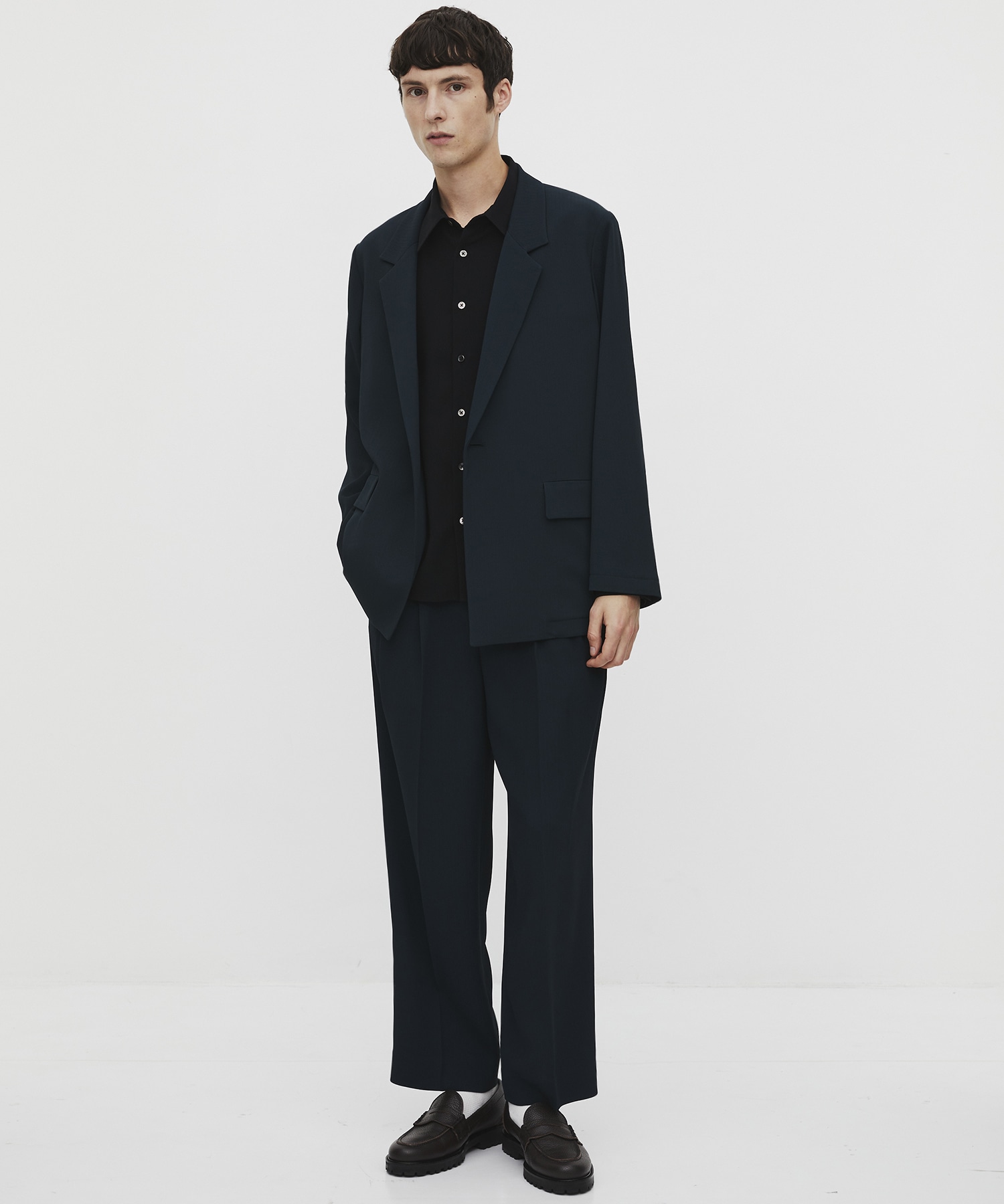 〈残りわずか|再入荷なし〉COLD DRY PLEATS レギュラーカラーシャツ