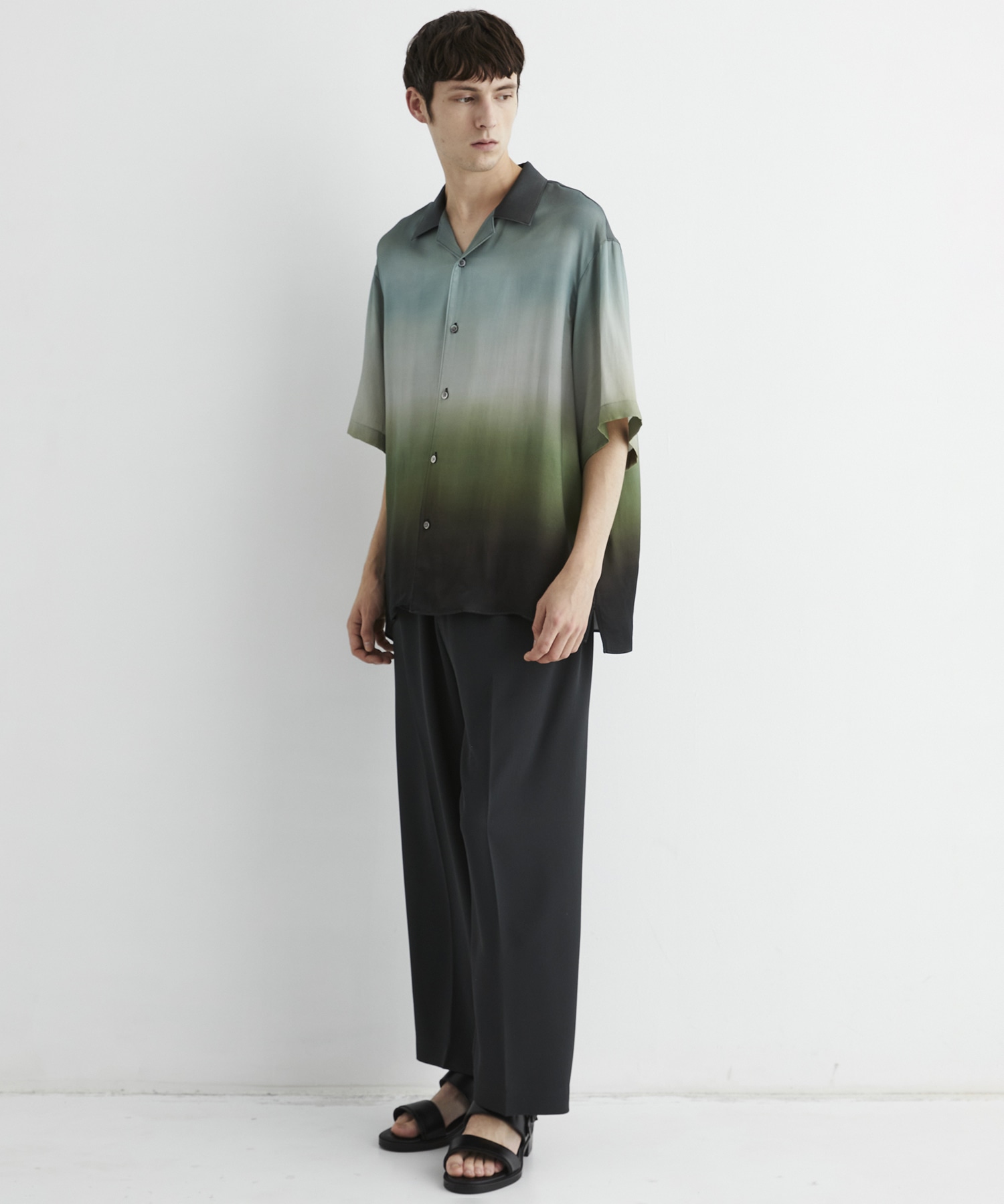 COLD DRY PLEATS シームレスイージーパンツ