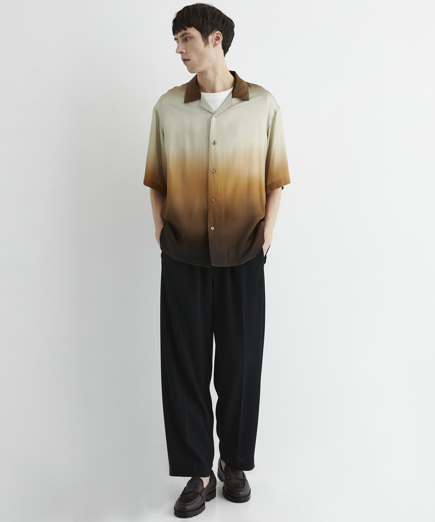 COLD DRY PLEATS シームレスイージーパンツ
