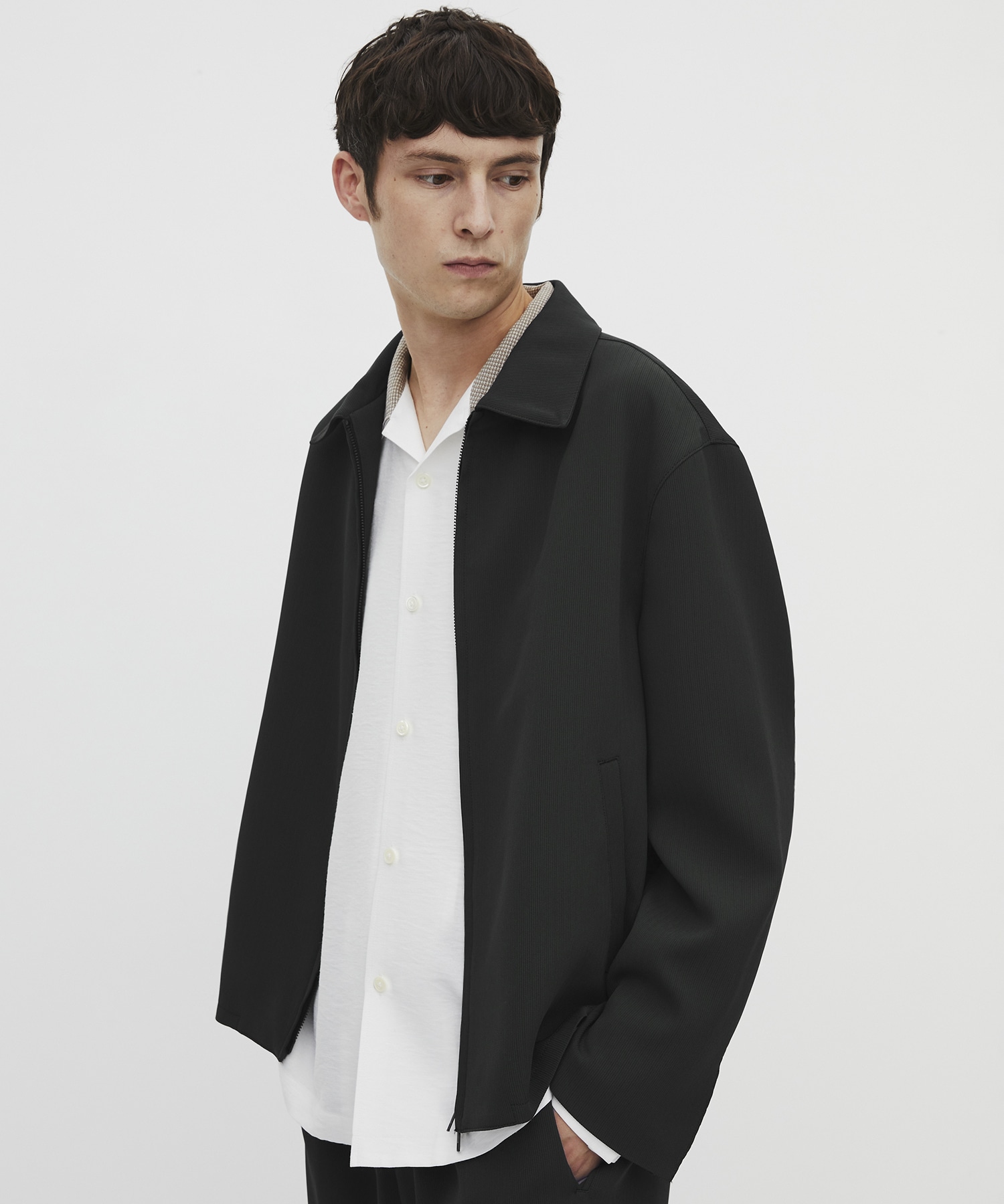 〈残りわずか｜再入荷なし〉COLD DRY PLEATS ハリントンブルゾン