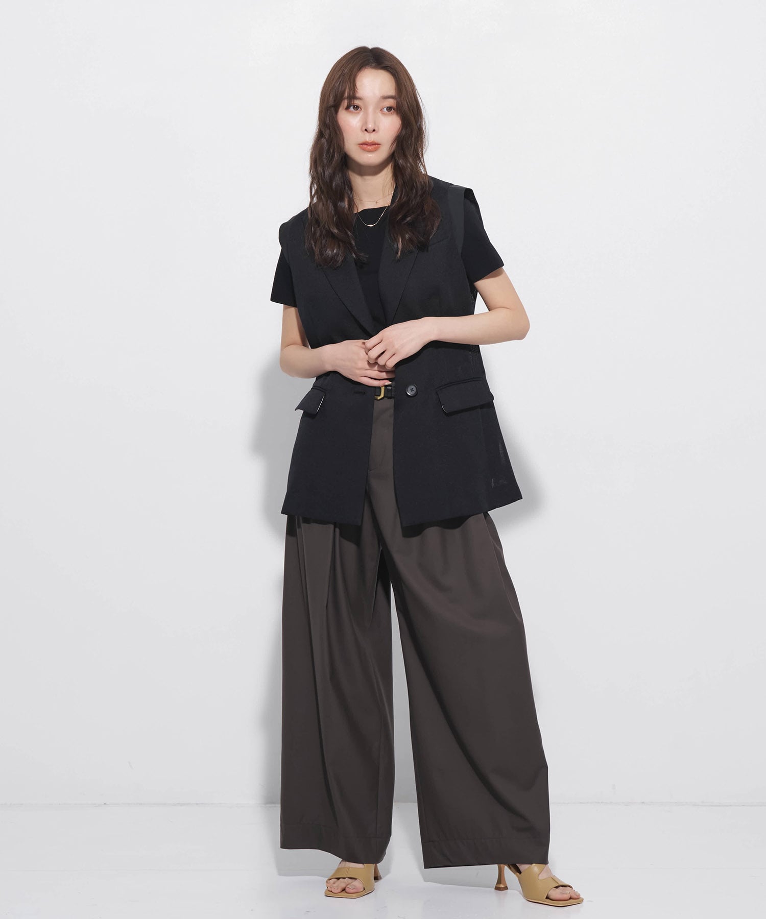 〈残りわずか〉Super140s Summer Wool Relax Trousers