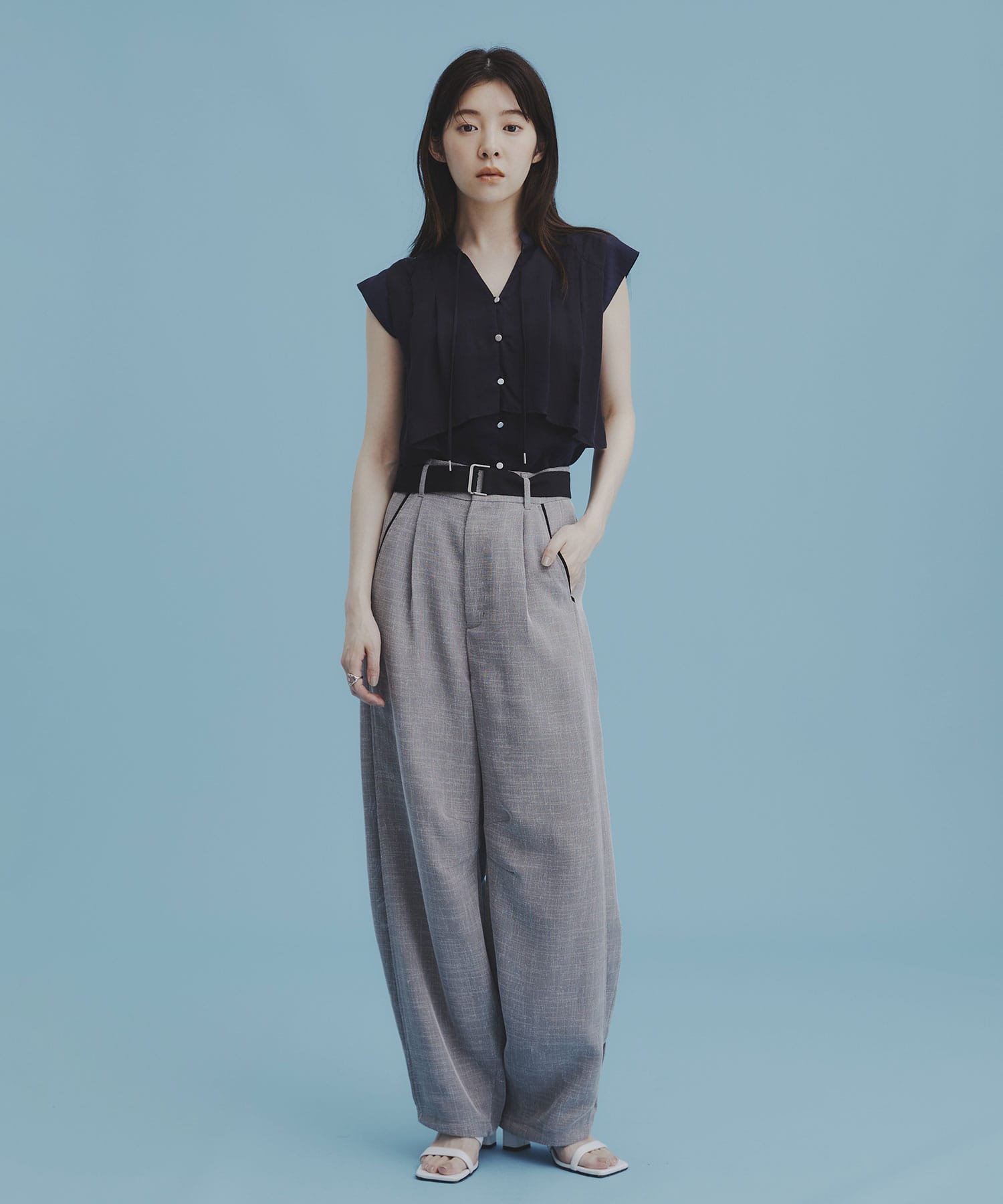 〈再入荷〉サイドタックメッシュバレルパンツ