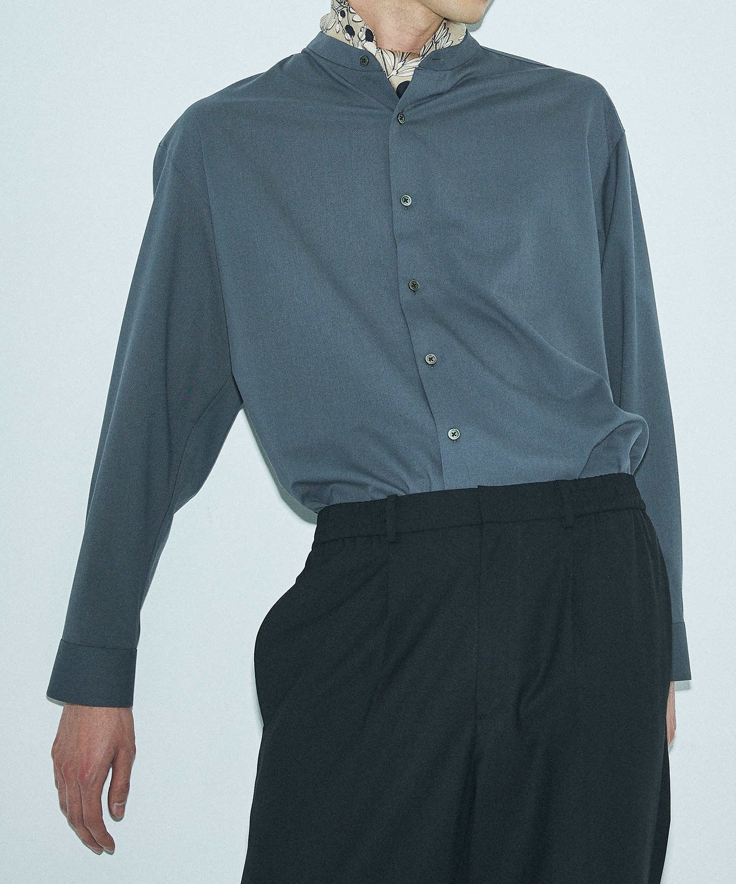 DARK GREY