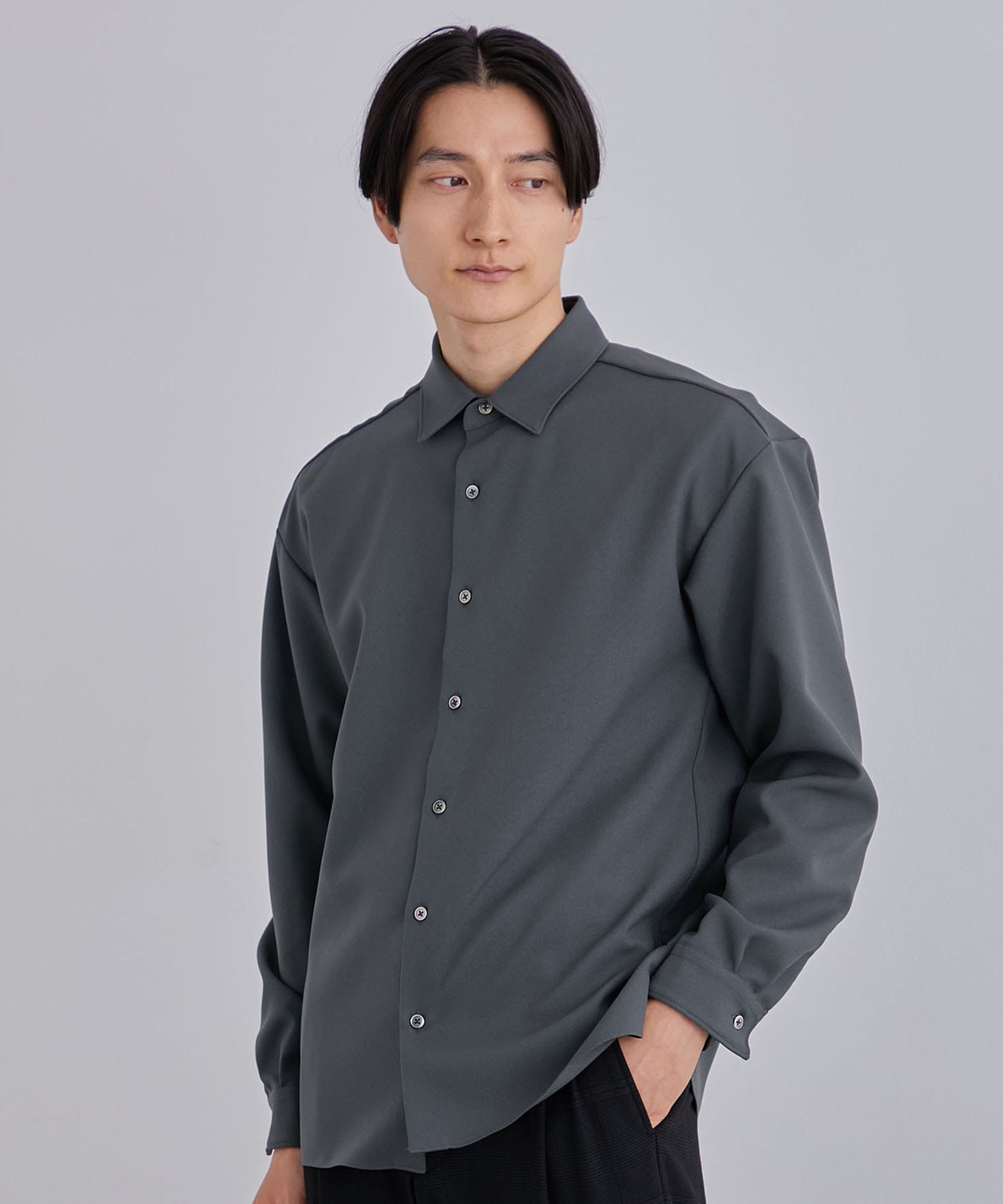 シャツ今だけ値下げ‼️united tokyo 長袖シャツ