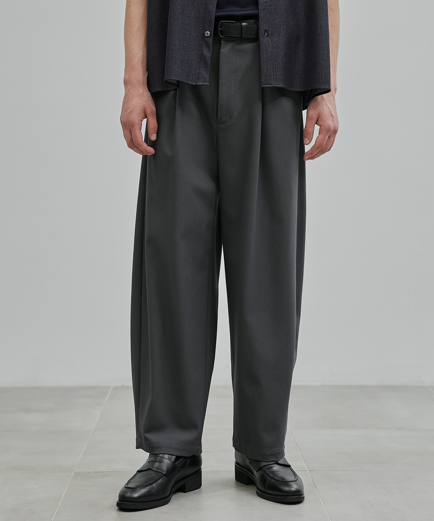 DARK GREY