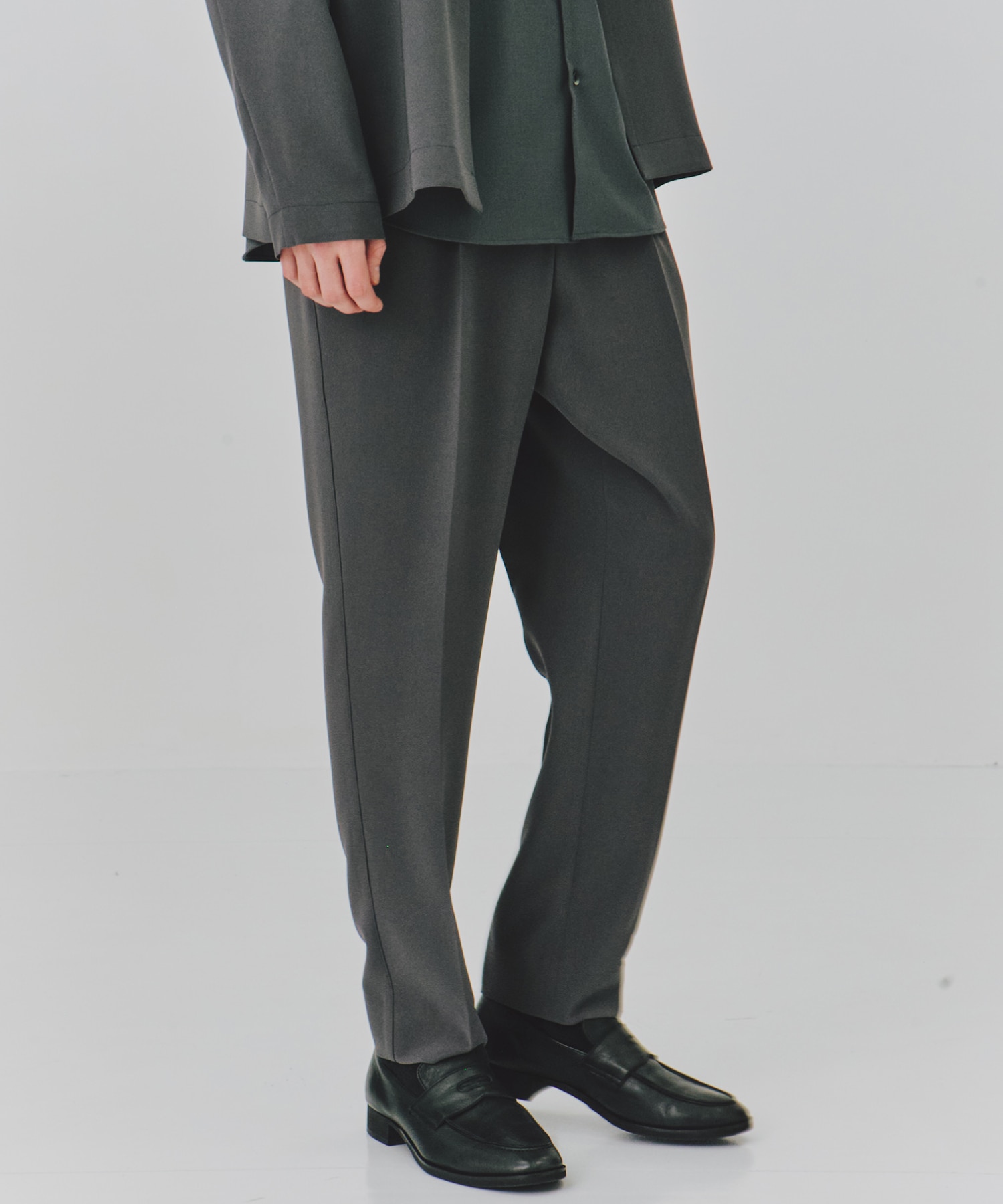 DARK GREY