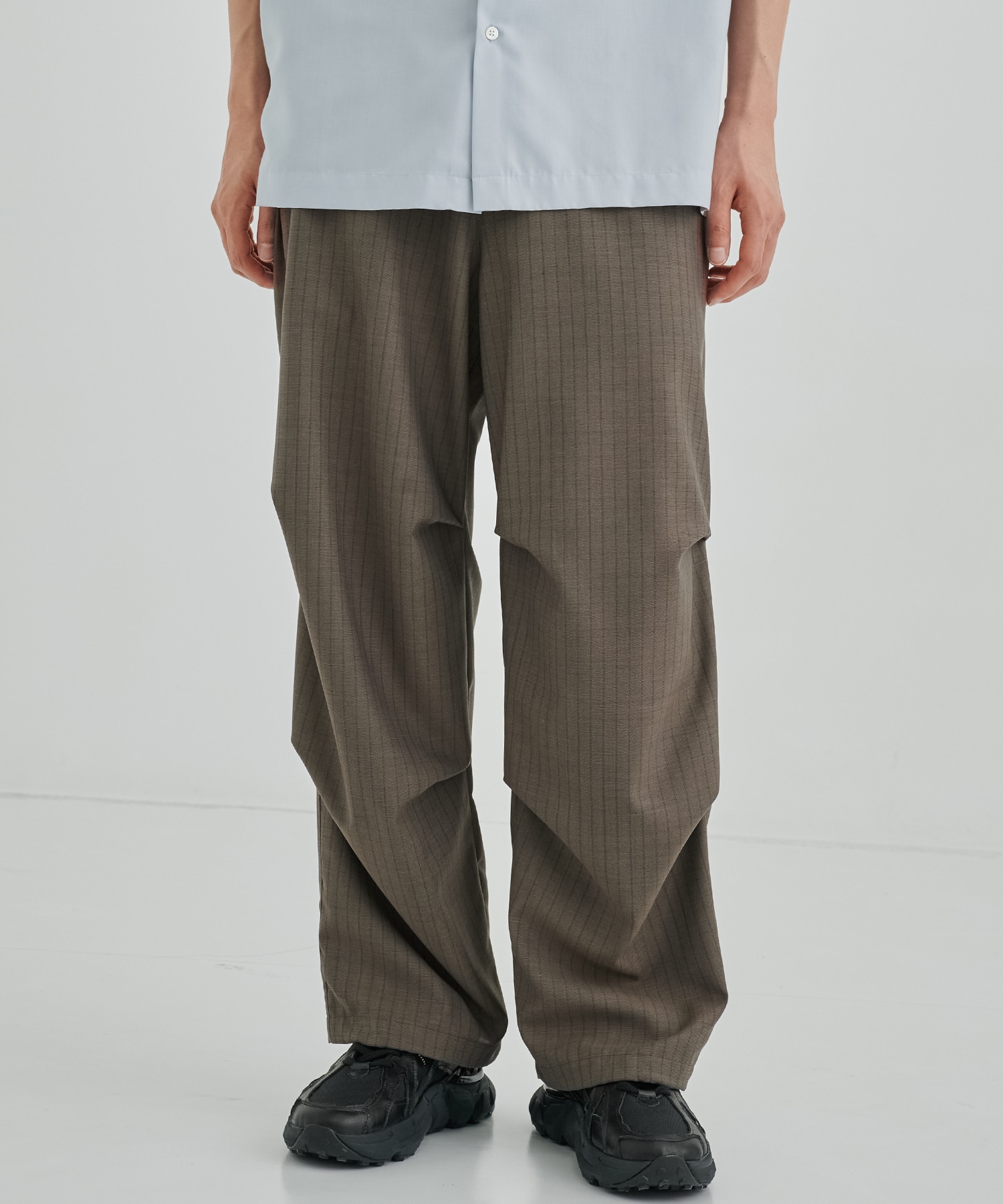 GREY BEIGE