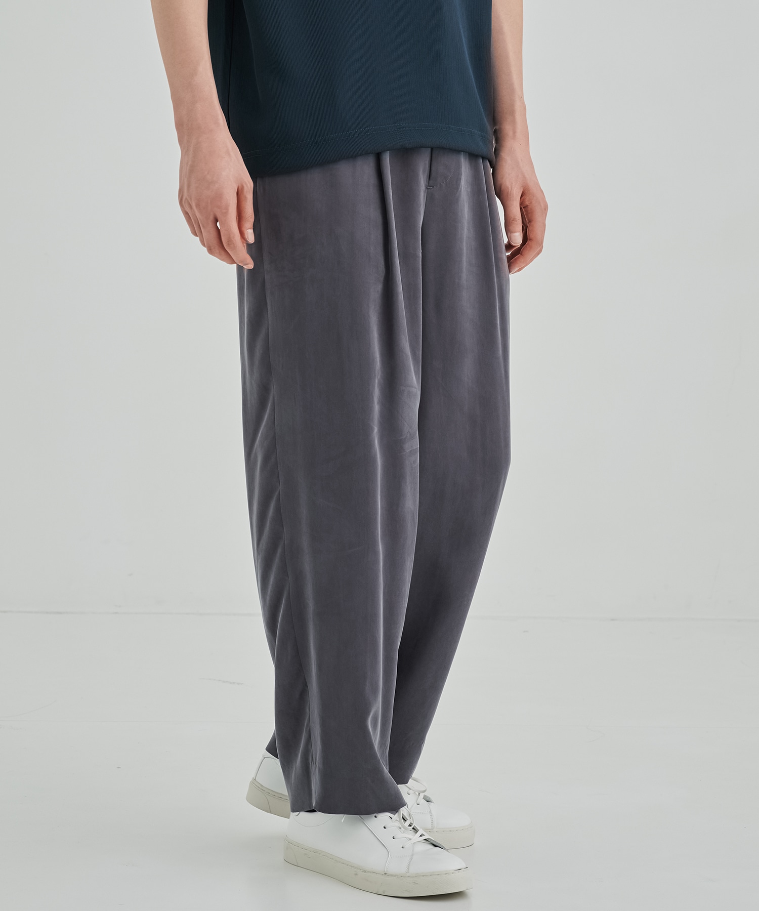 DARK GREY