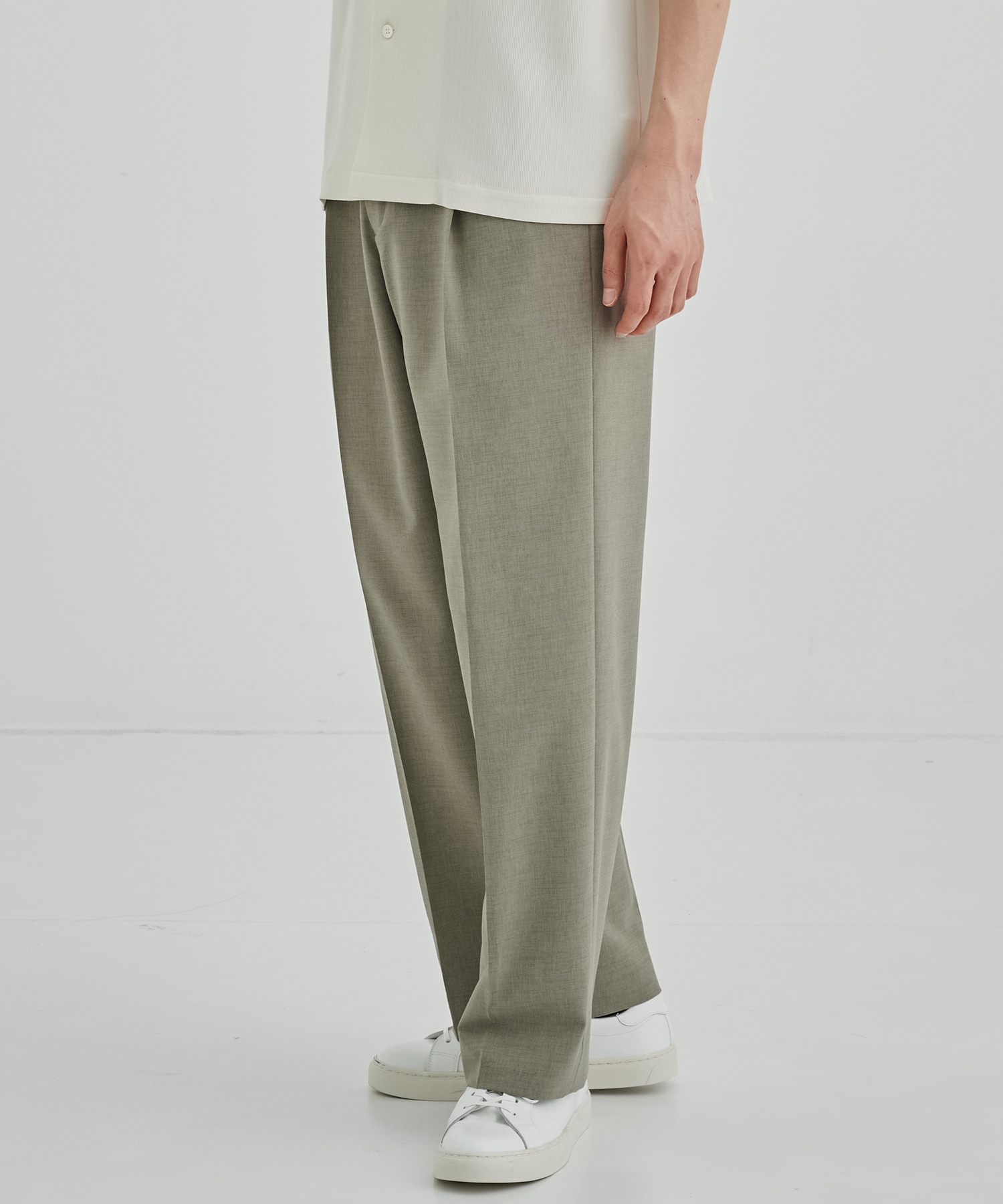 GREY BEIGE