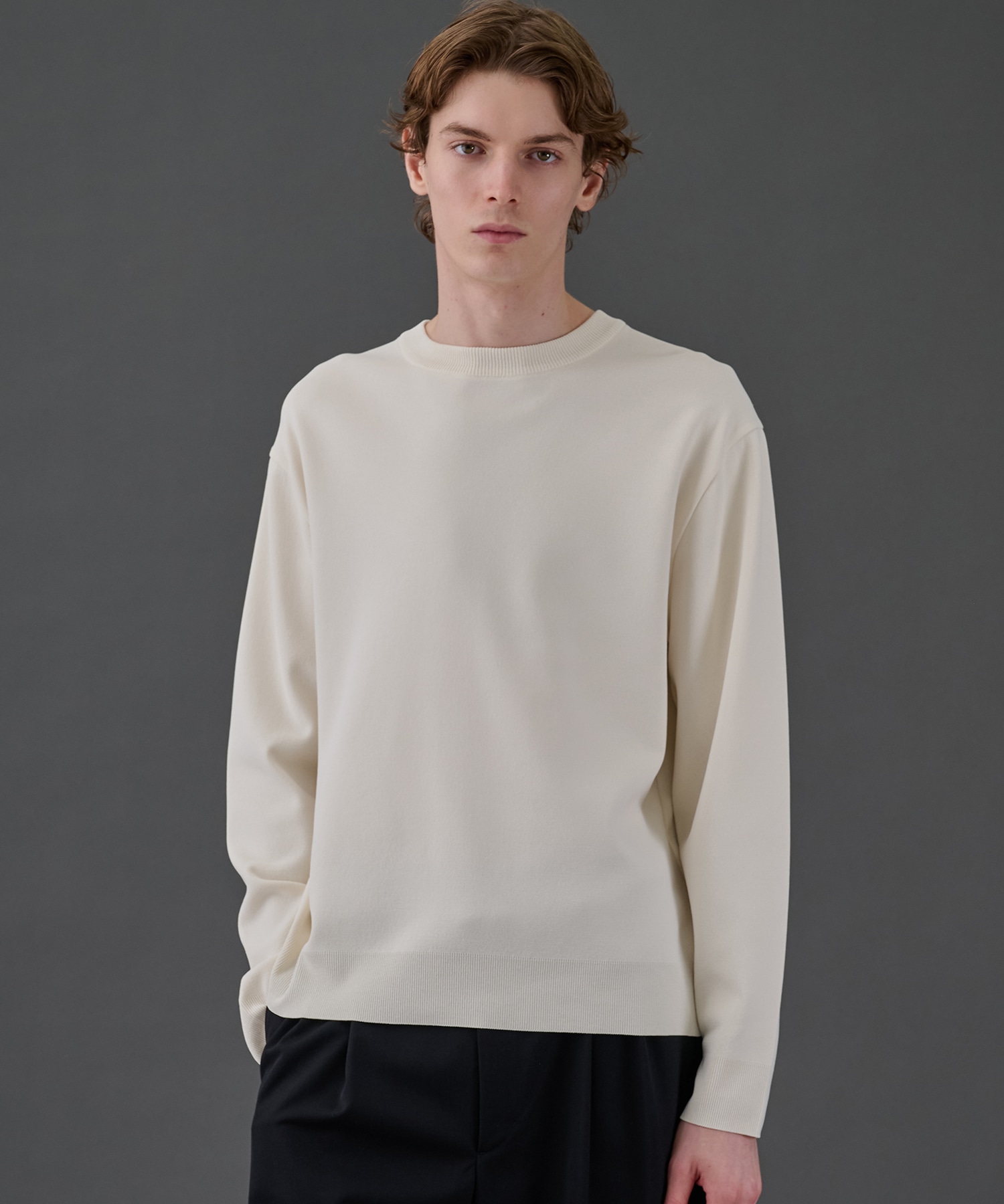 OFF WHITE