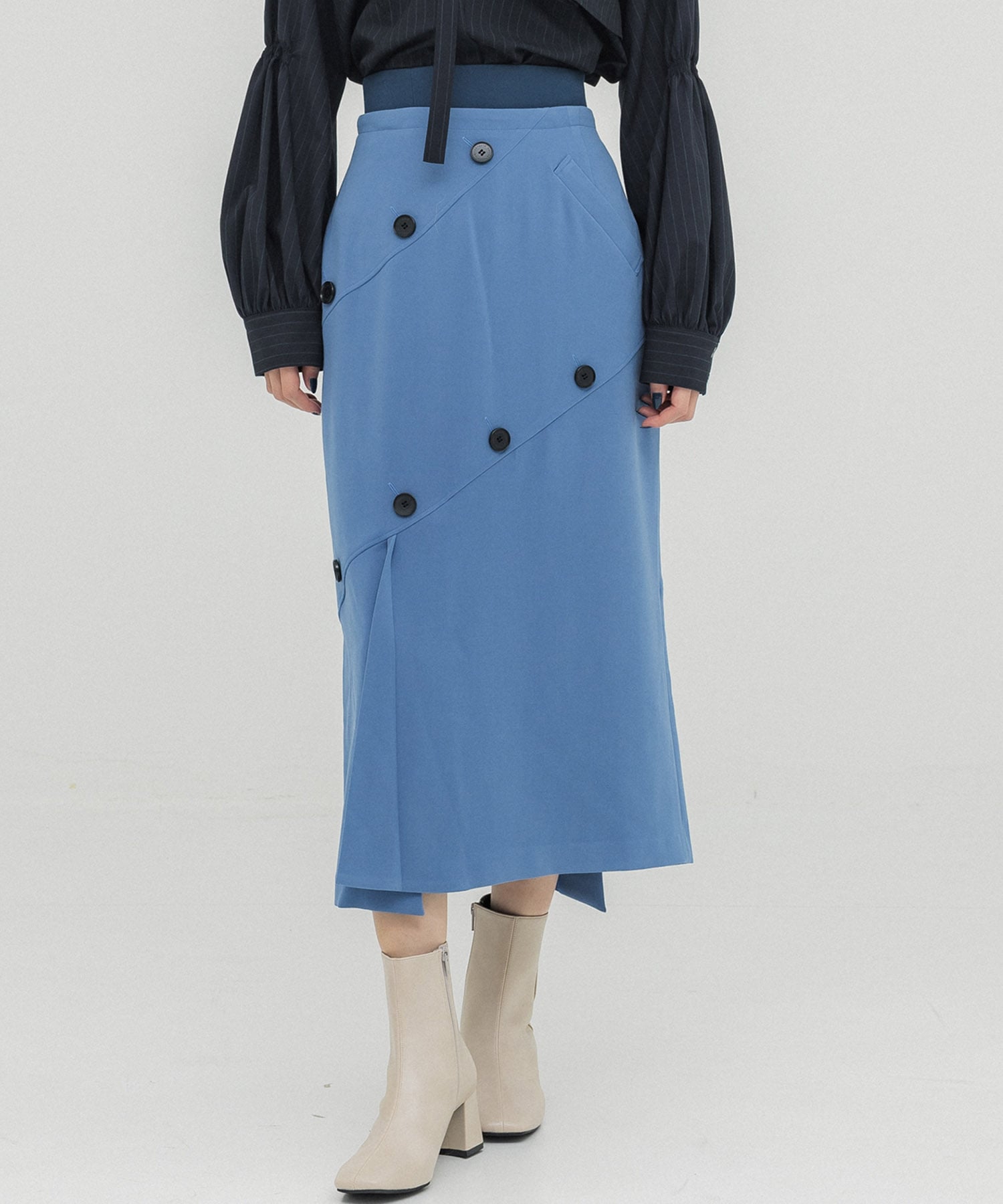スラッシュボタンタイトスカート(2 BLUE): : ウィメンズ｜UNITED TOKYO 