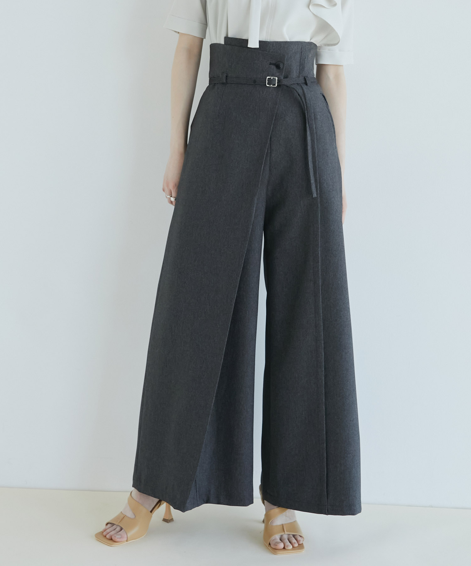 DARK GREY