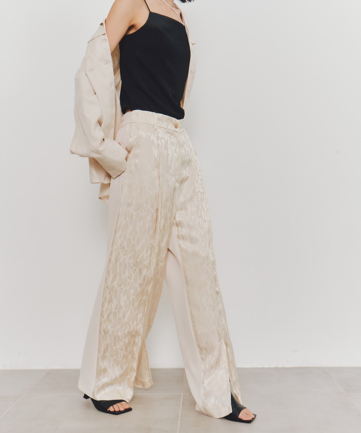 IVORY