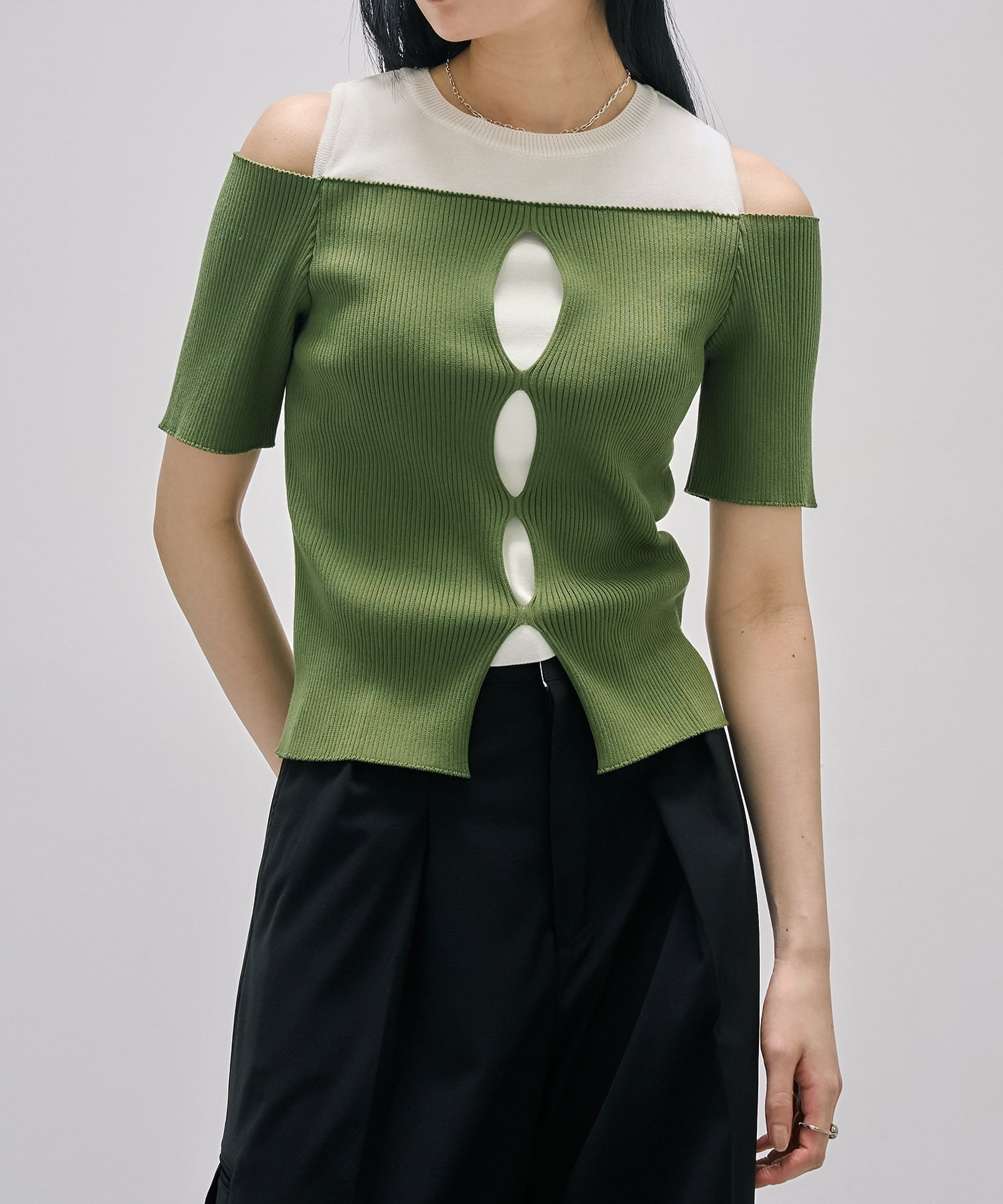 GREEN