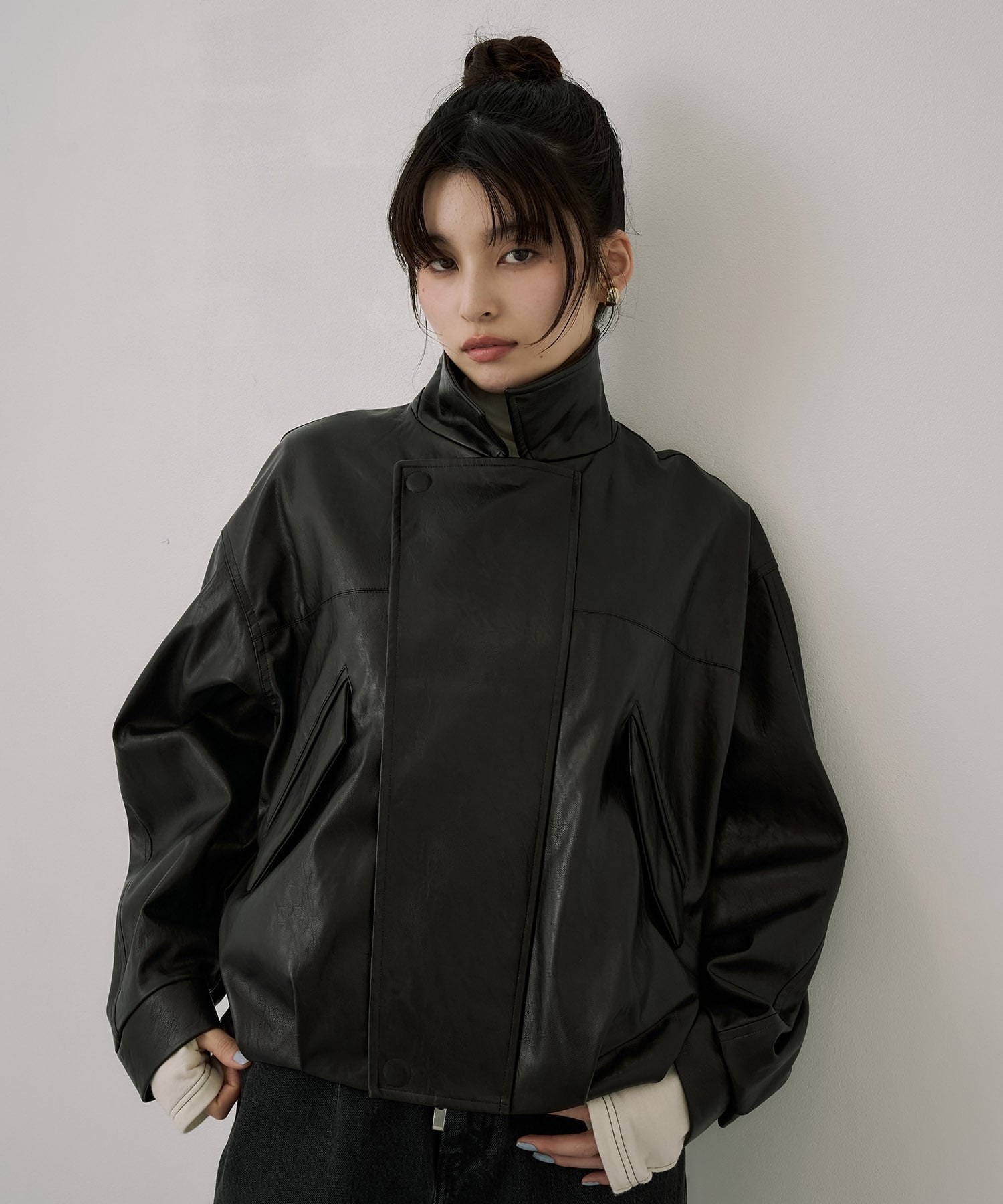 コクーンレザーボンバージャケット(1 BLACK): : ウィメンズ｜UNITED