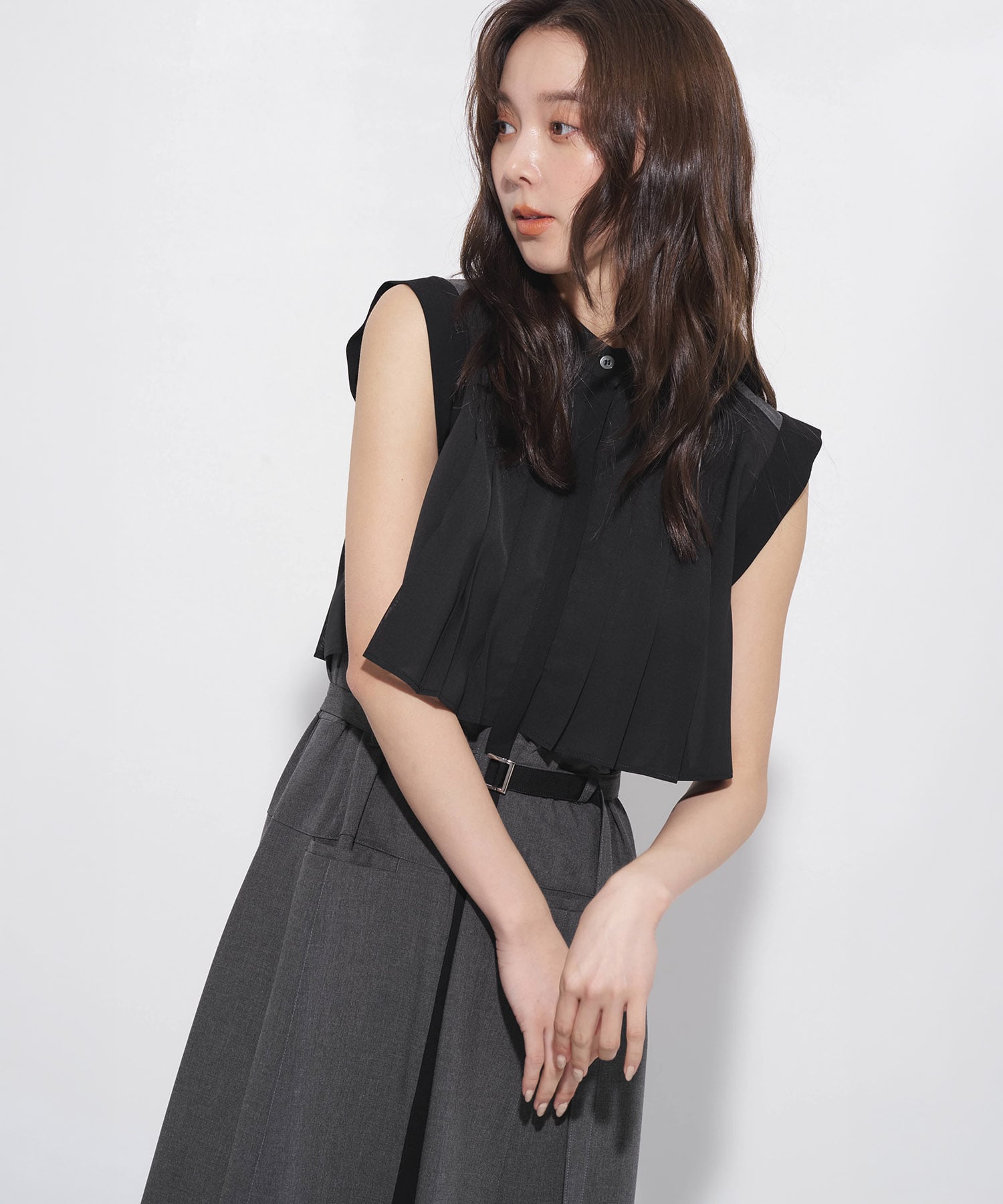 DARK GREY