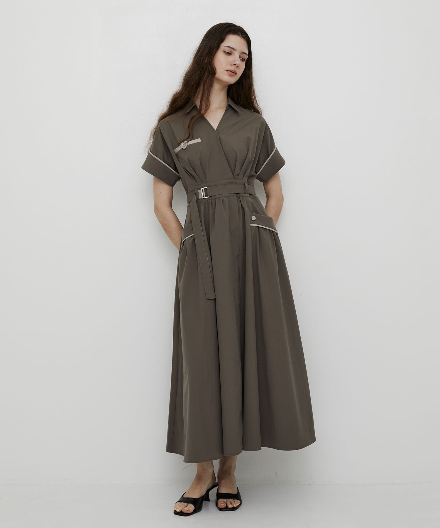 KHAKI