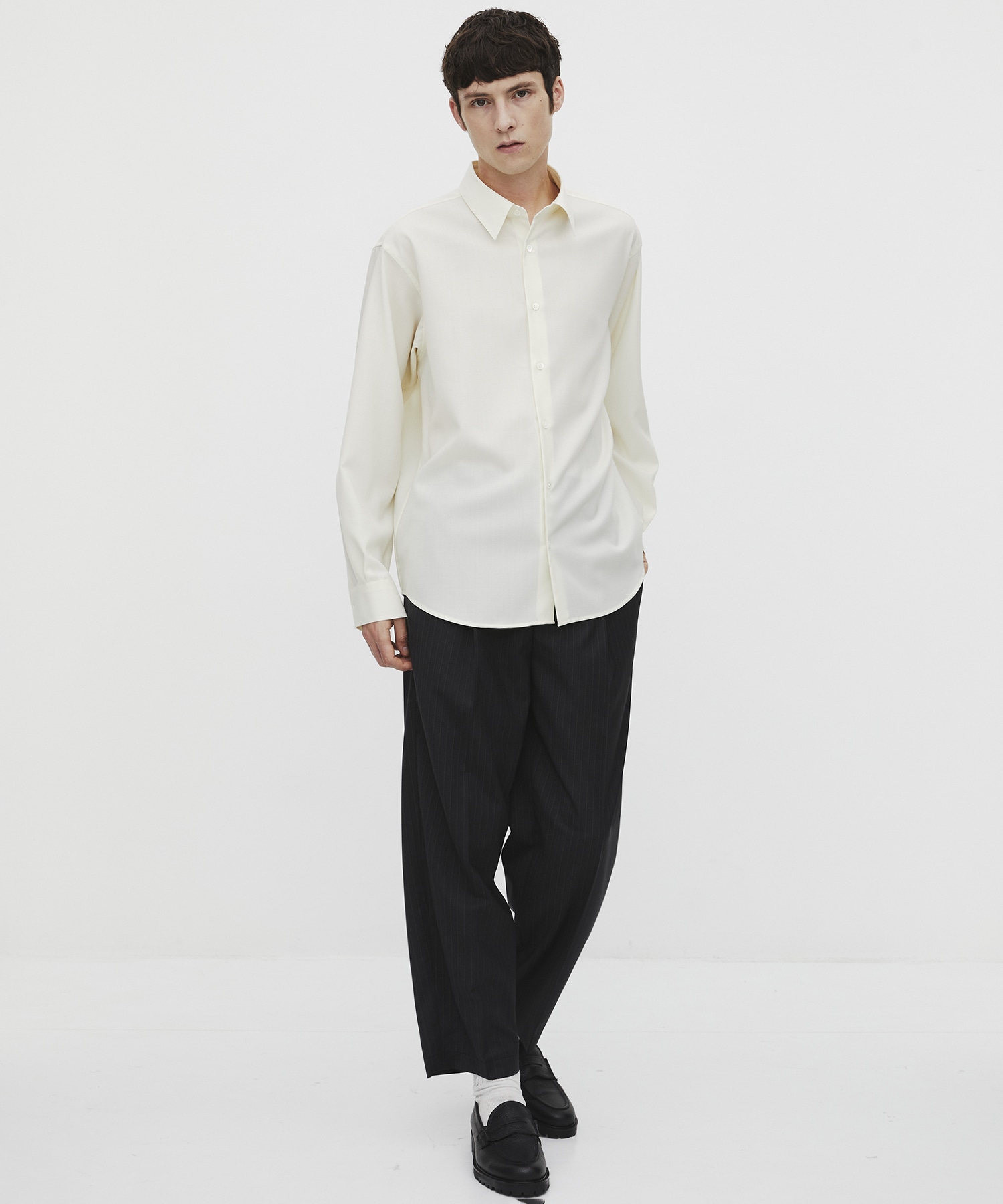 〈再入荷なし〉SUPER 120's TECH WOOL シャツ