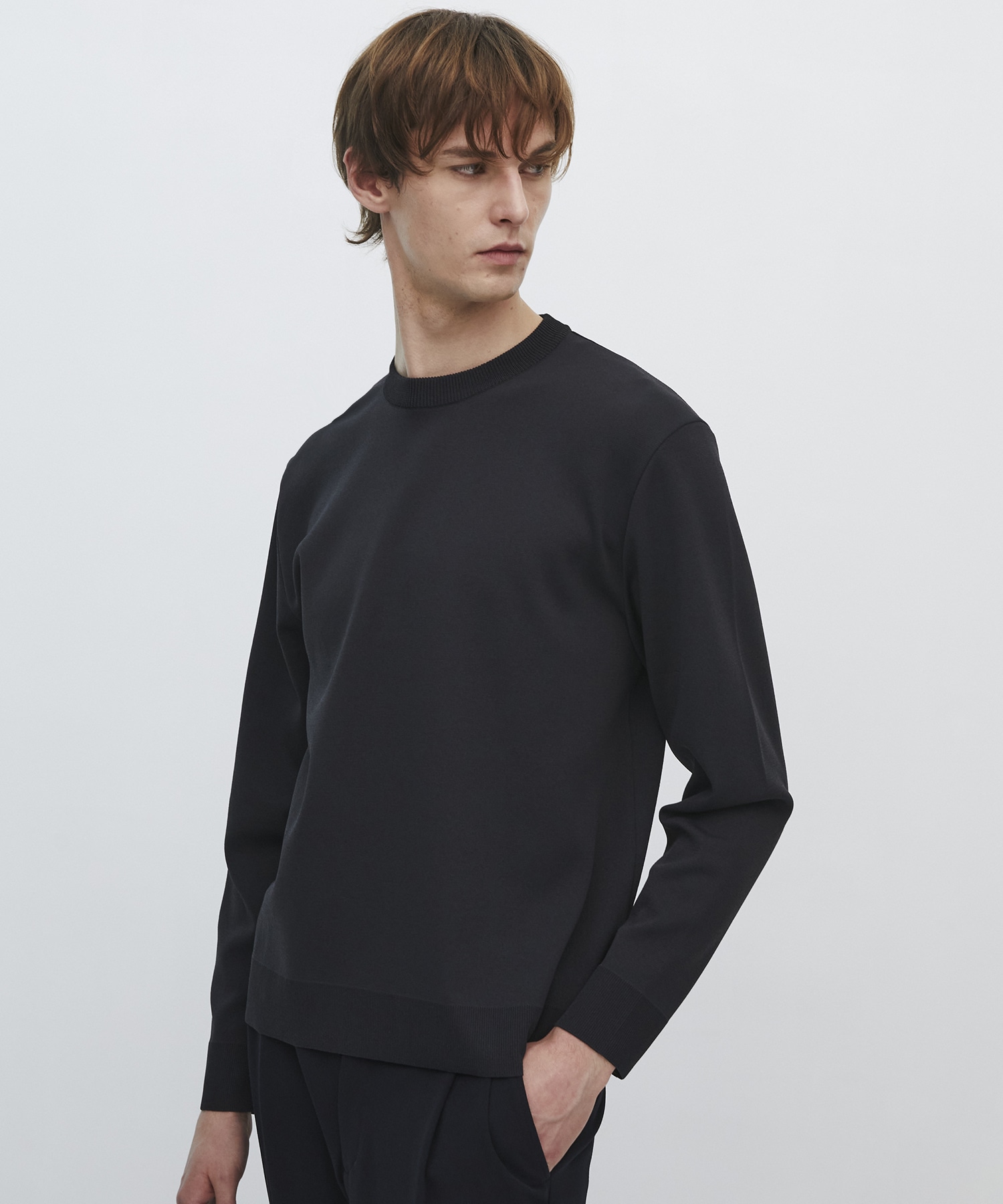 〈2026SS〉18G サーブルストレッチクルーネックニット