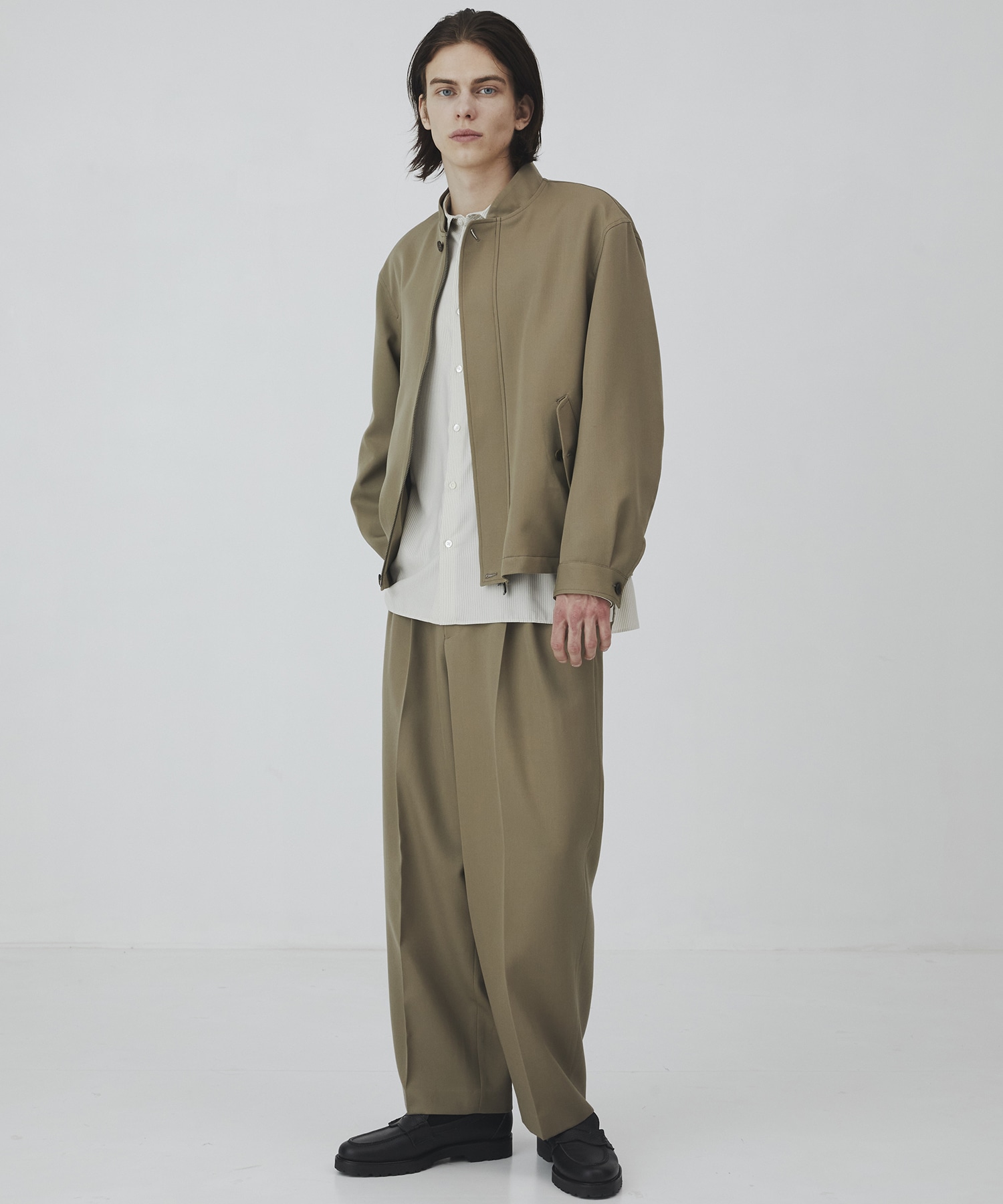 〈2026SS｜数量限定〉MAX GABARDINE 3タックストレートパンツ