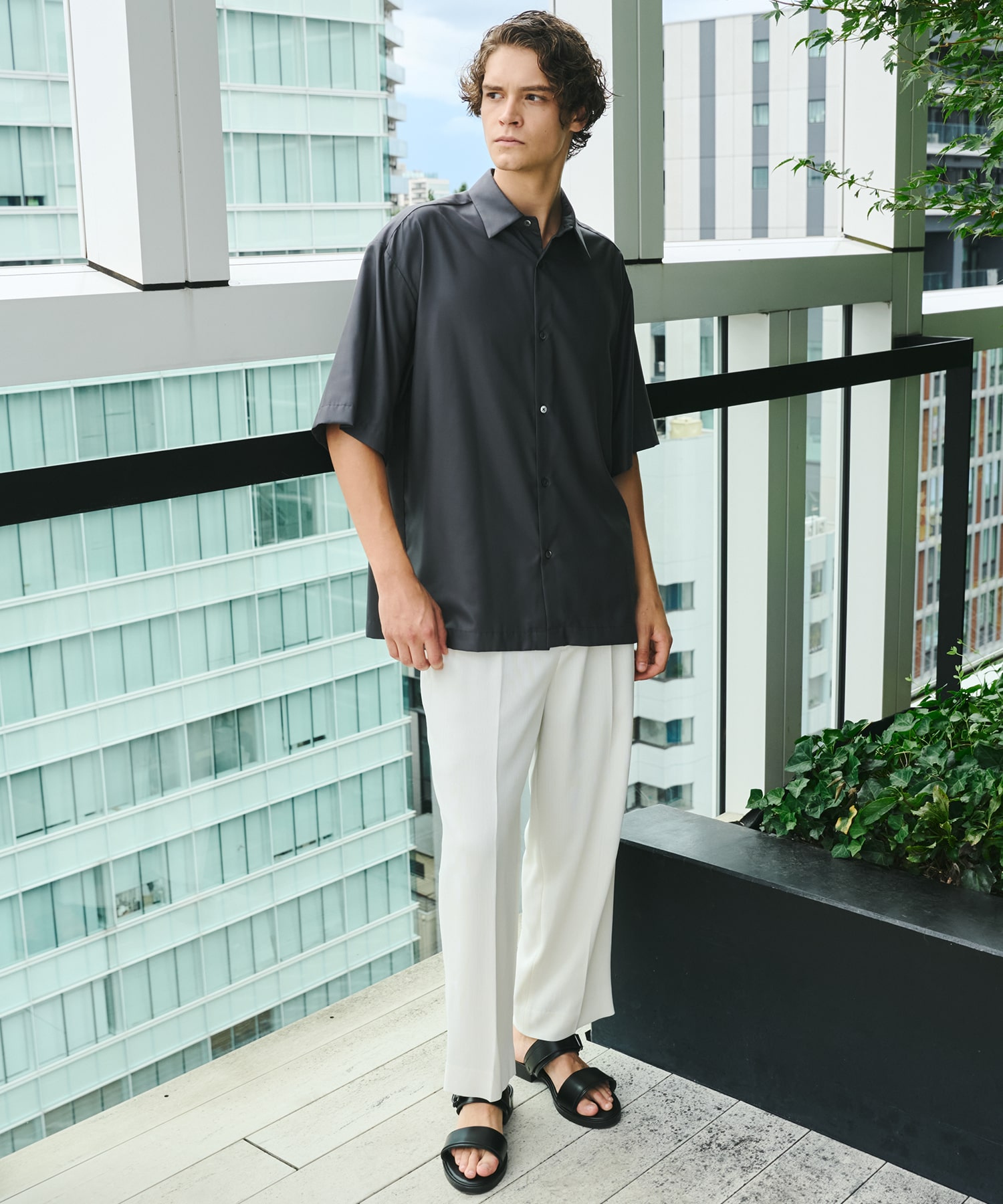 〈一部店舗限定〉DRY RAYON  ショートスリーブシャツ