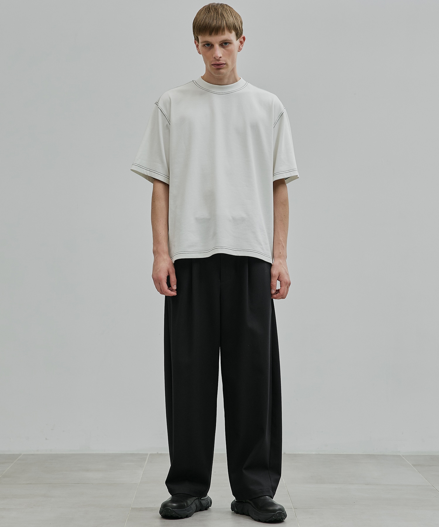 コントラストステッチドッキングTシャツ