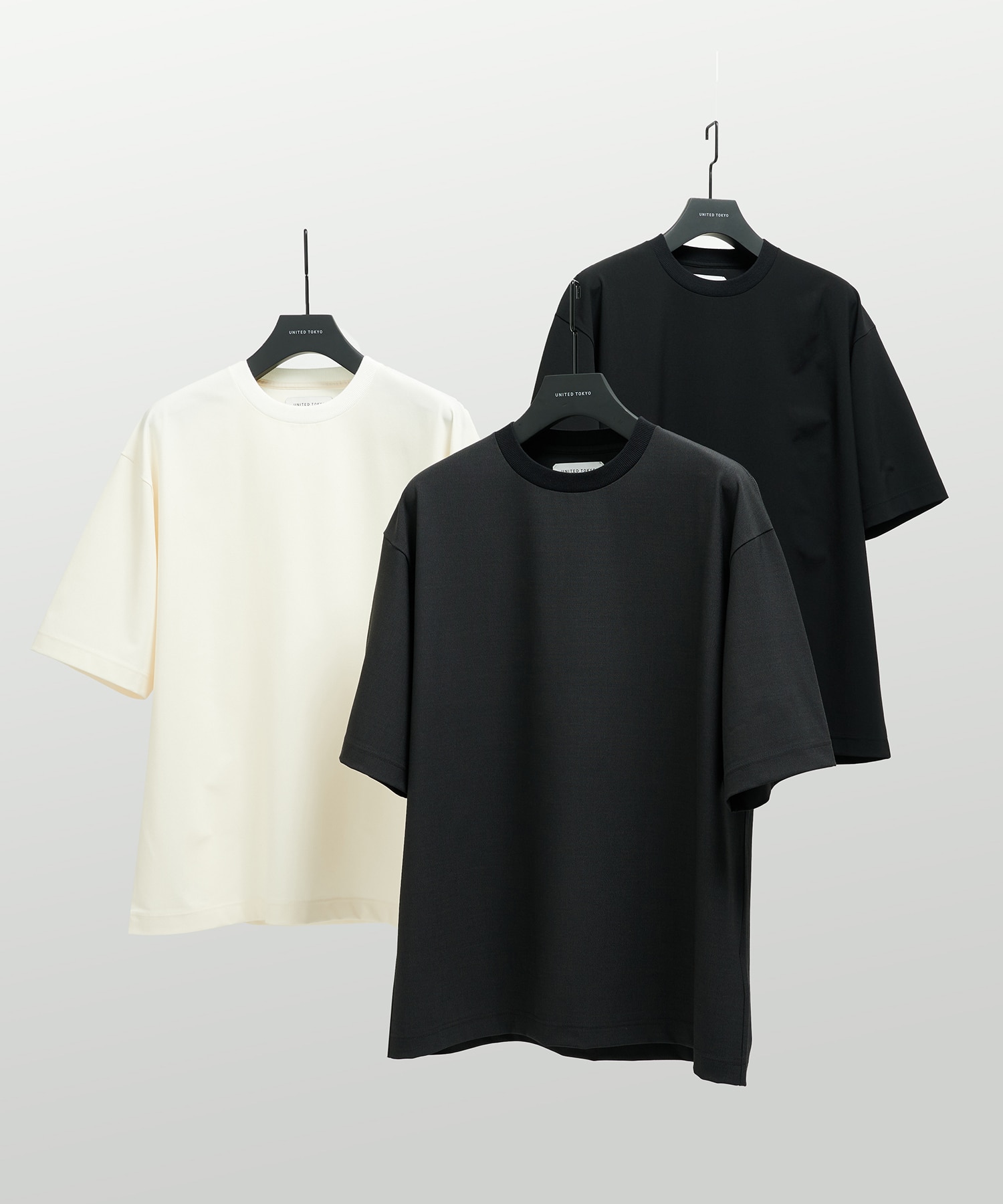×CF アウトラスト Tシャツ