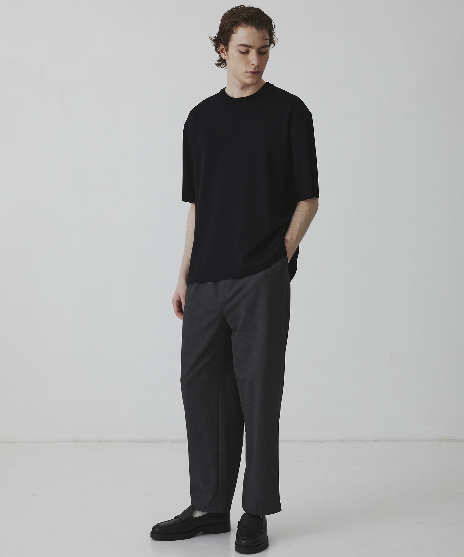 〈WEB限定｜先行予約〉18G サーブルストレッチクルーネックニットTEE