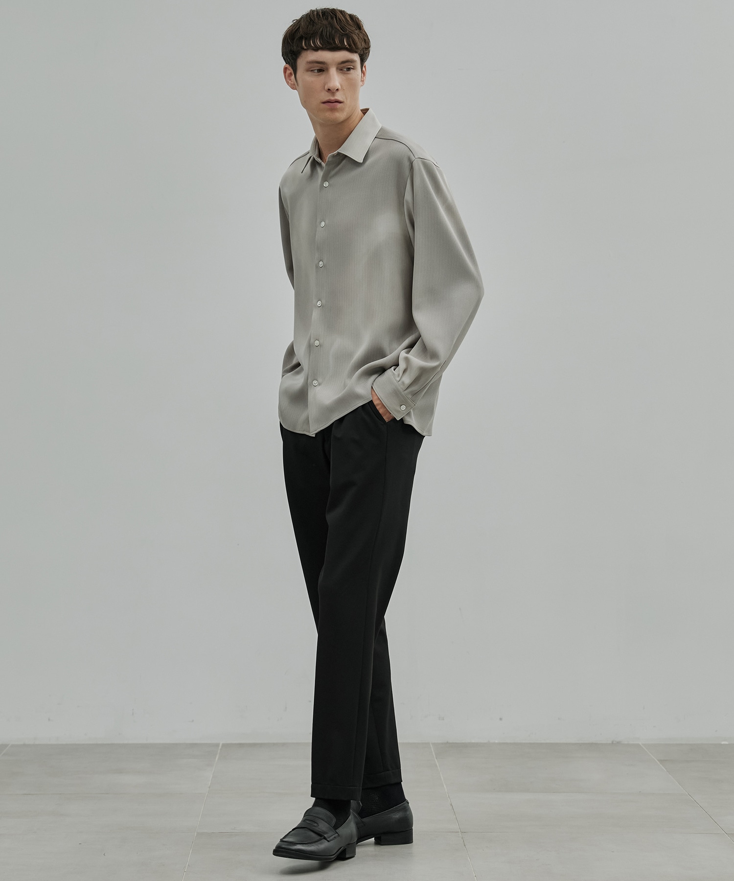 〈新発売〉COLD DRY GRADATION PLEATS ロングスリーブシャツ