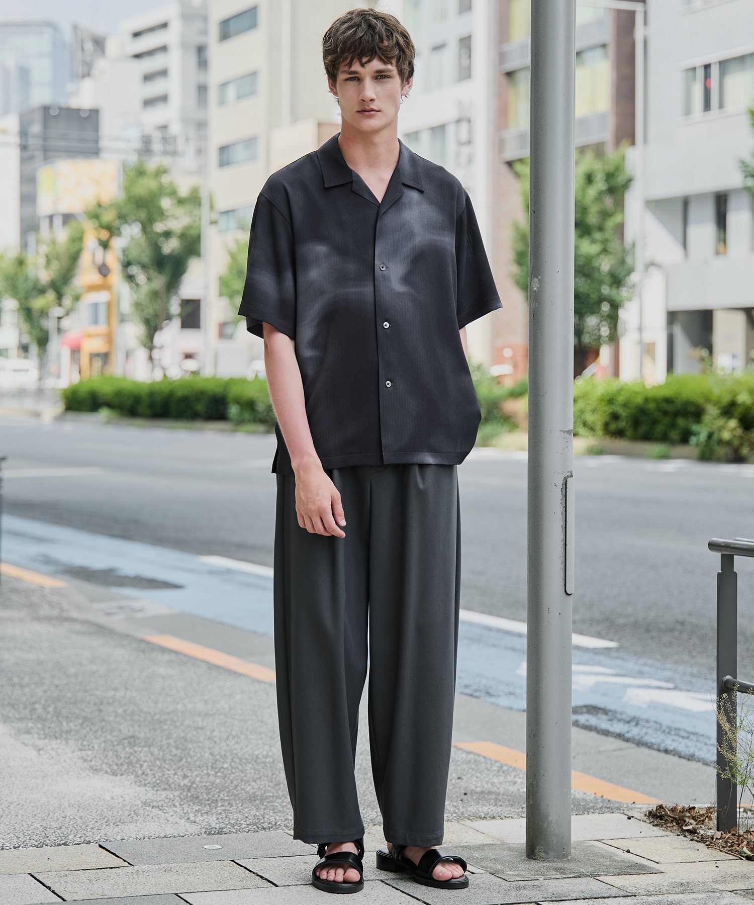 〈新発売〉COLD DRY GRADATION PLEATS オープンカラーシャツ