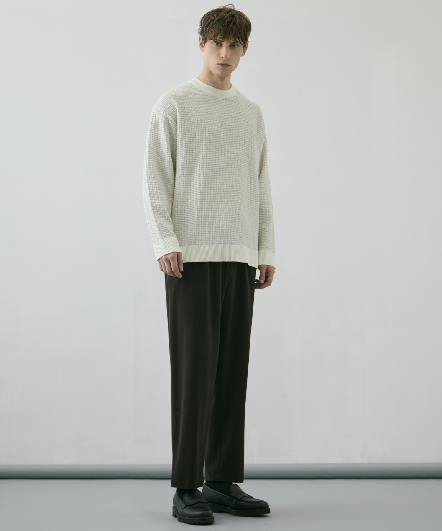 アウトラスト ストレートイージーパンツ