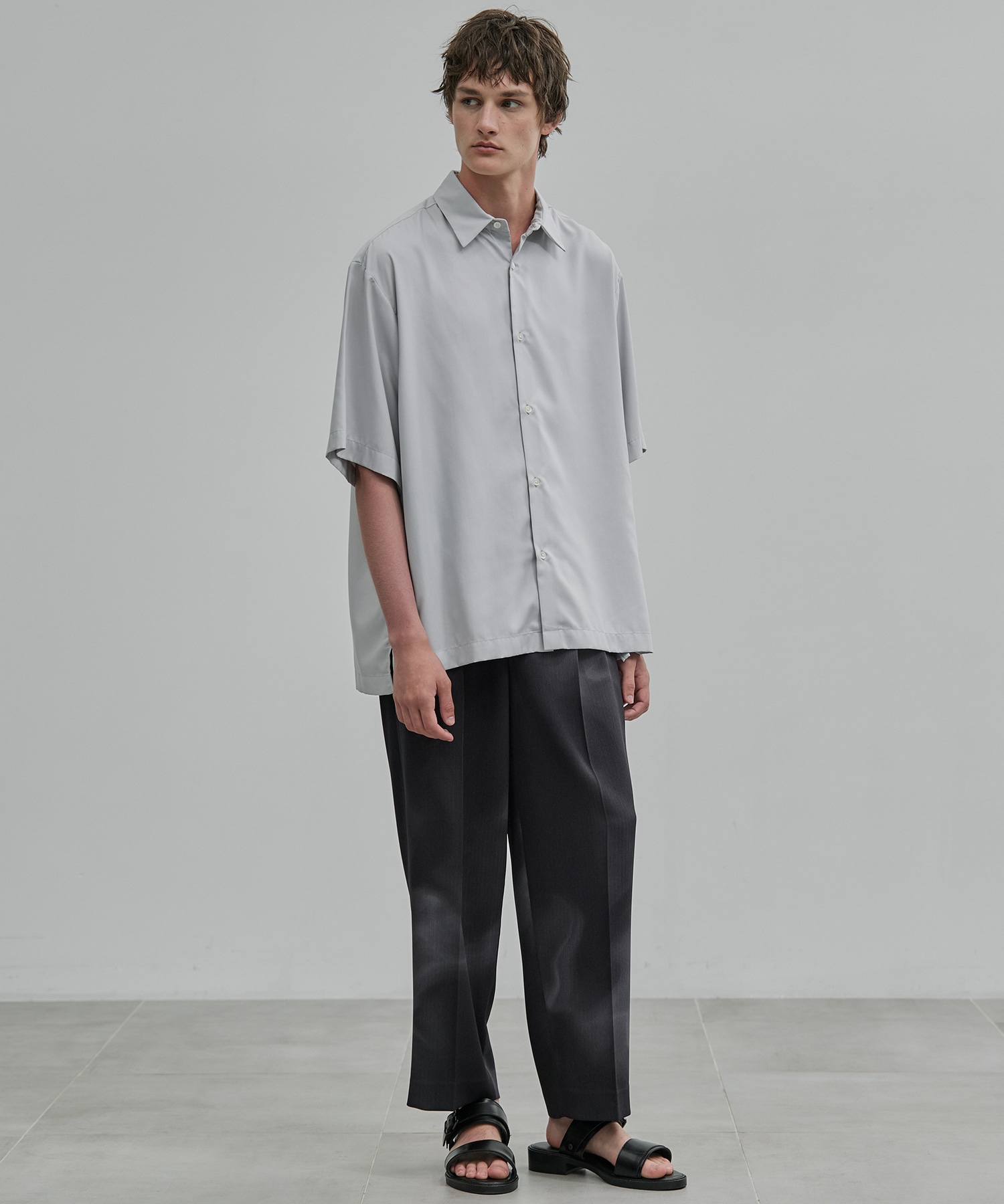 〈新発売〉COLD DRY GRADATION PLEATS 2タックイージーパンツ