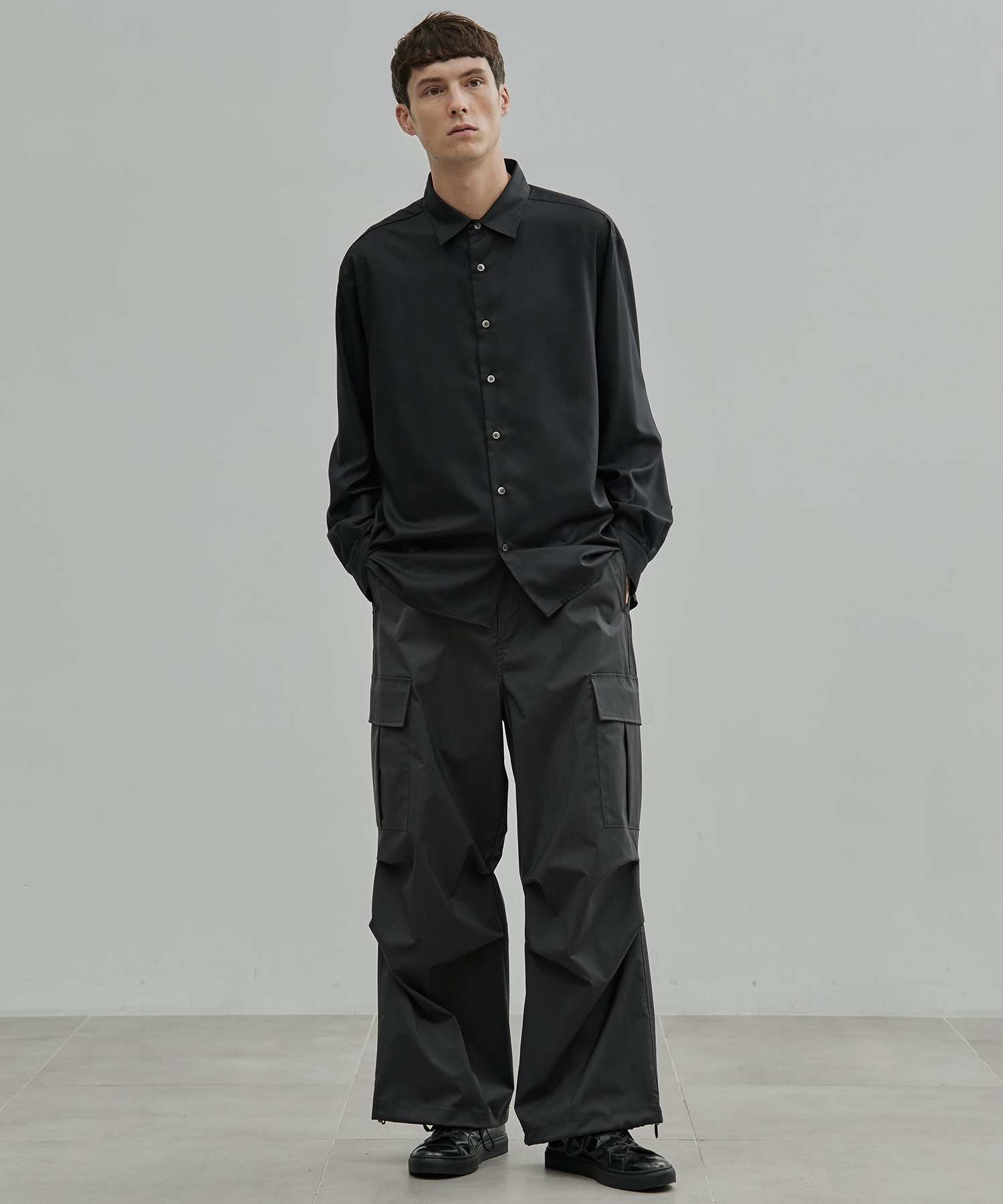 United Tokyo ドレープカーゴパンツ メンズ ダークグレー/1 HIGH-SPEC WOOL カーゴパンツ(1 DARK GREY): : メンズ｜UNITED