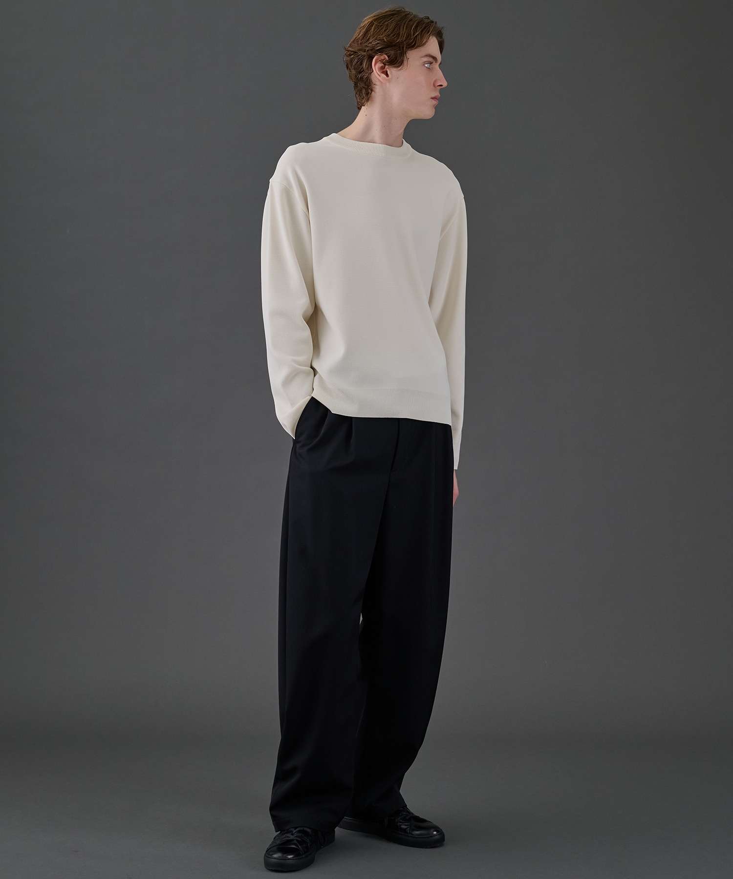 CLEAR WOOL 2タックバレルスラックス
