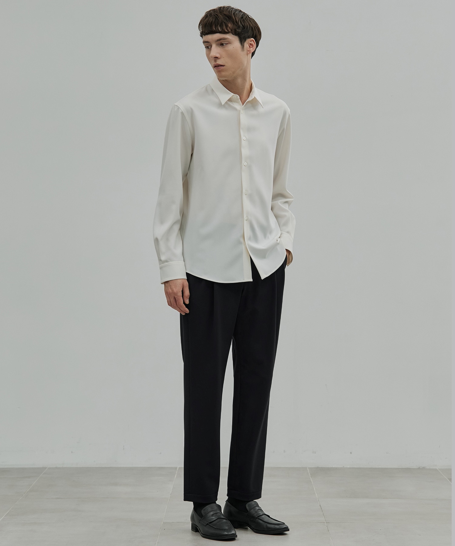 〈新色〉アウトラスト 2タックスラックス