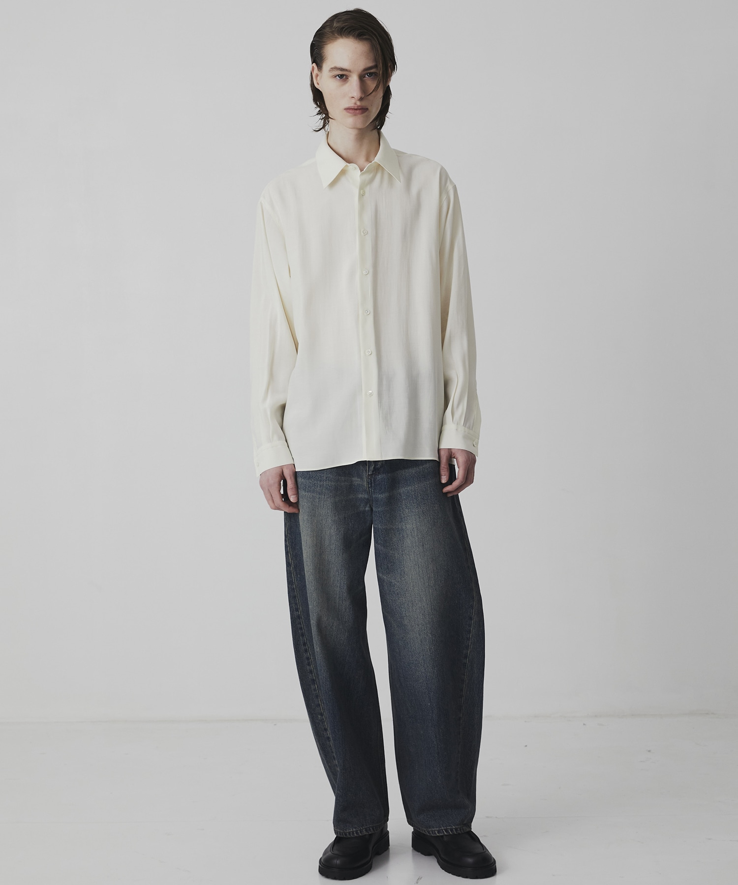 〈2026SS｜WEB限定〉フィブリルレーヨン リラックスシャツ