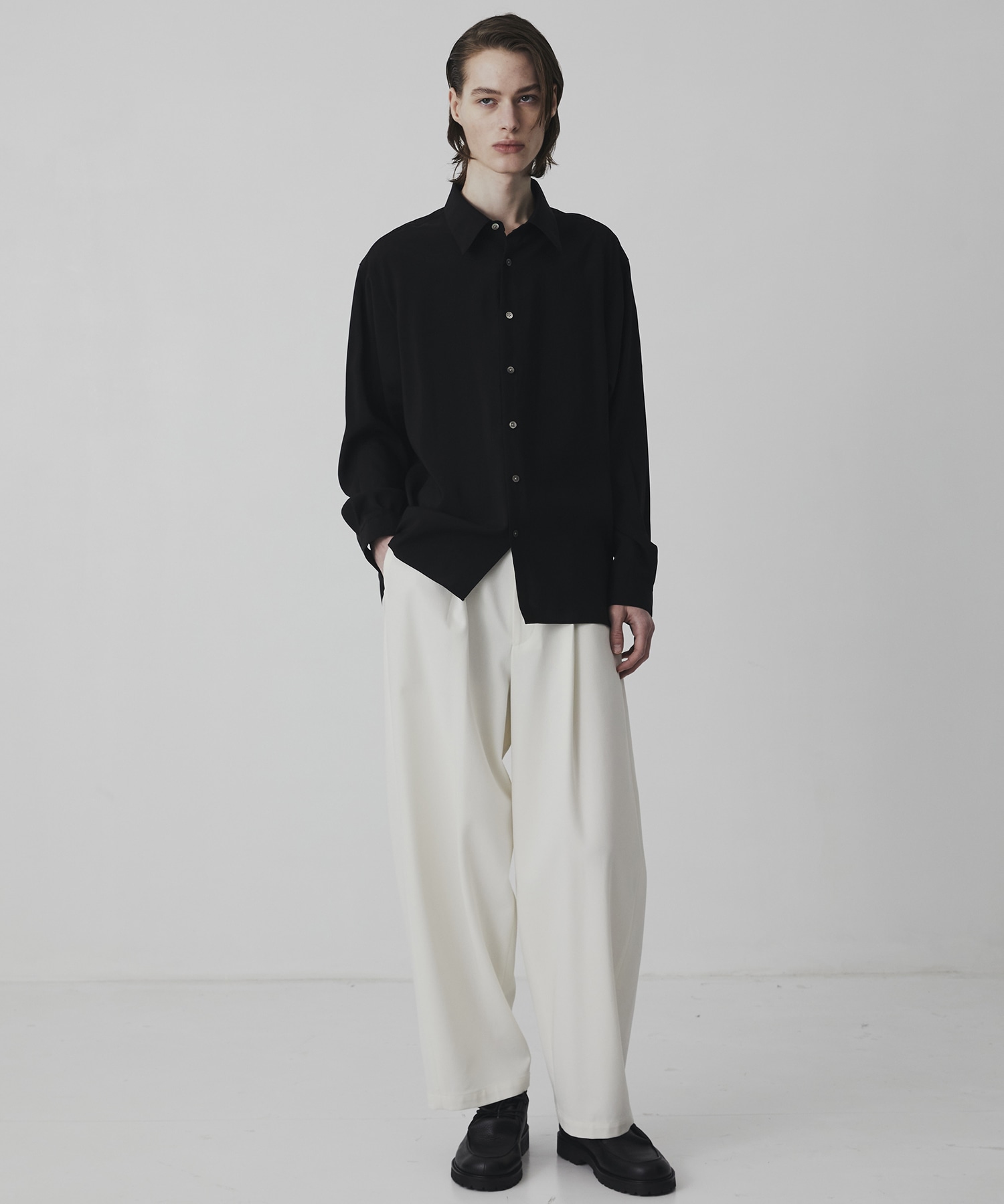 〈2026SS｜WEB限定〉フィブリルレーヨン リラックスシャツ